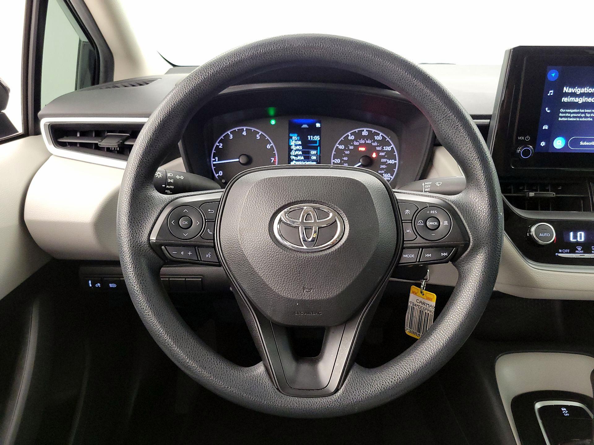 Thumbnail: 2023 Toyota Corolla - 10