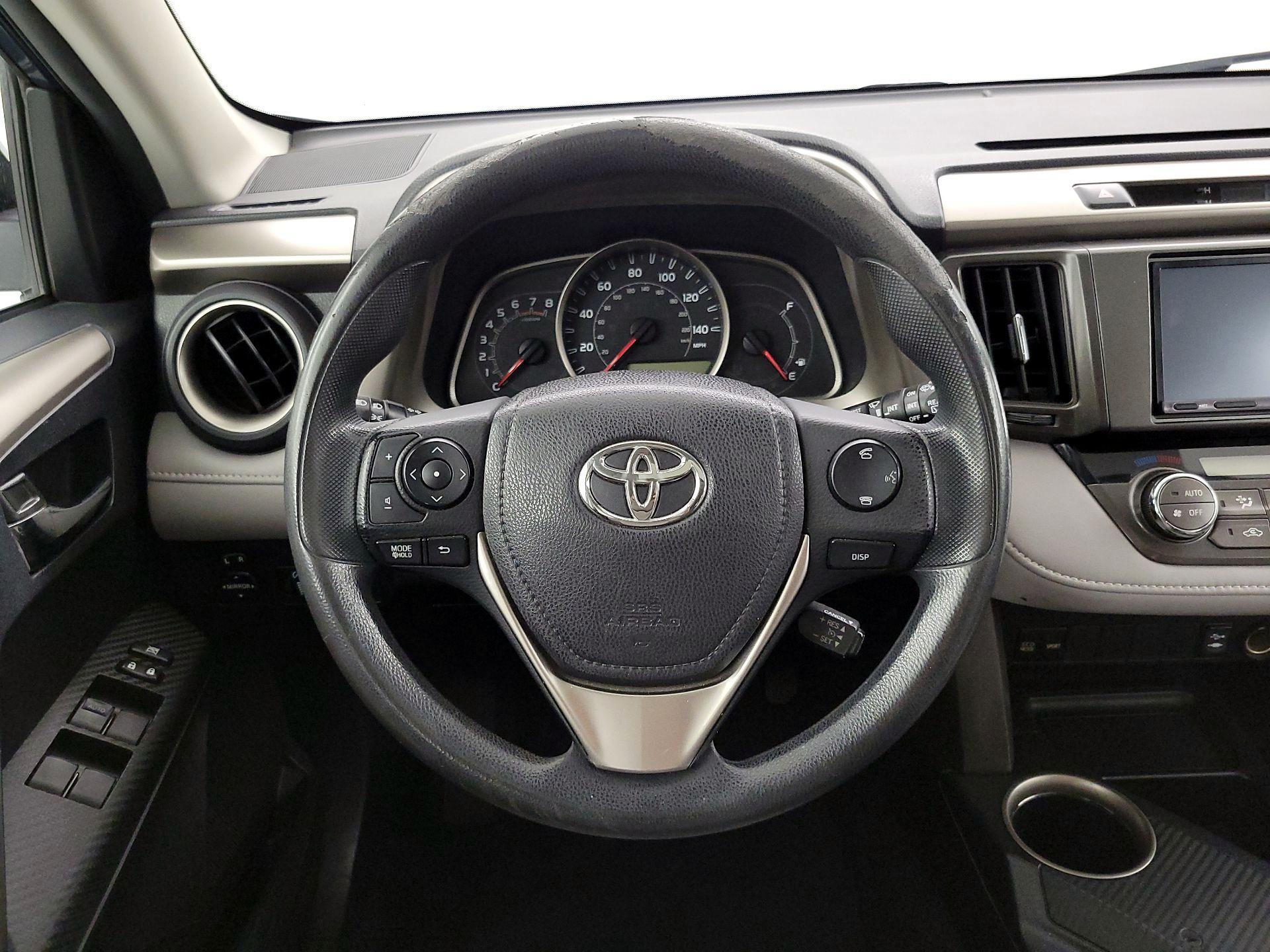 Thumbnail: 2014 Toyota RAV4 - 10