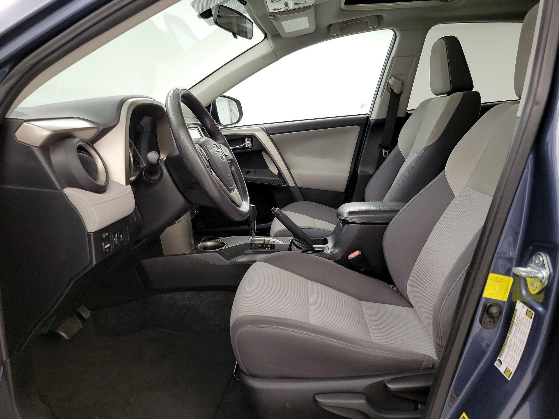 Thumbnail: 2014 Toyota RAV4 - 11