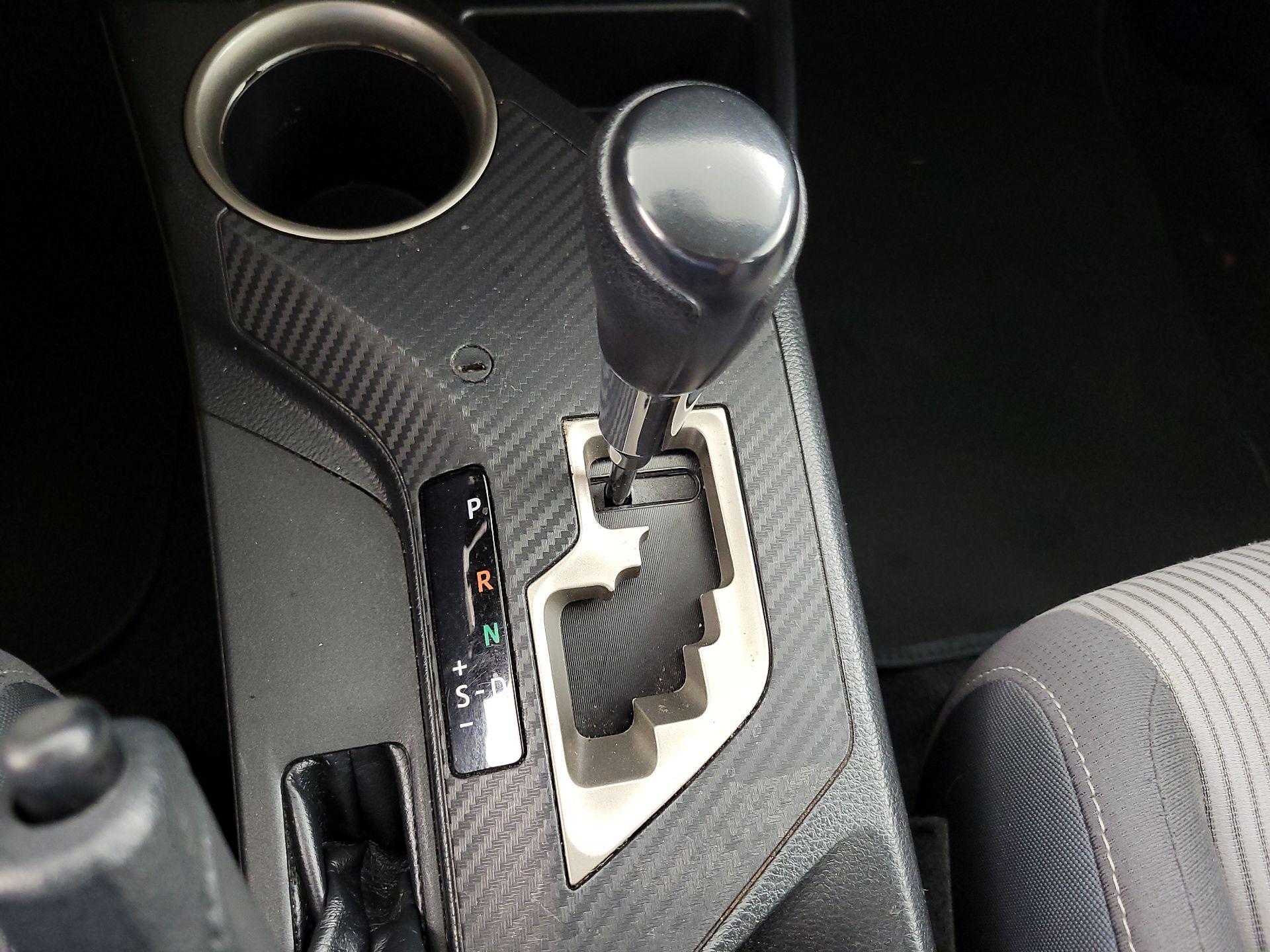 Thumbnail: 2014 Toyota RAV4 - 17