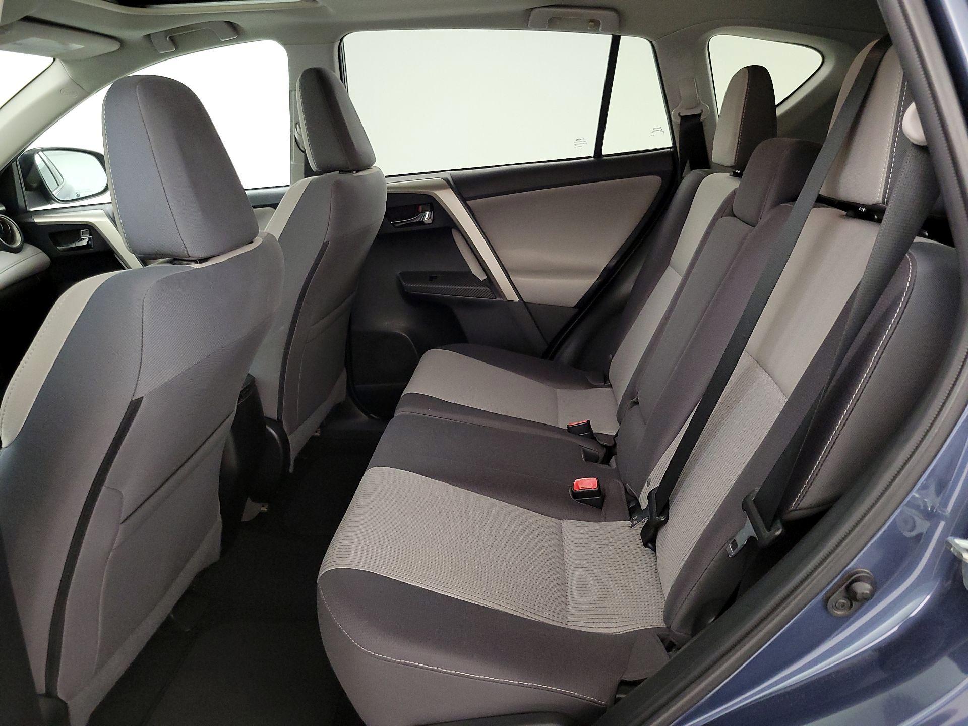 Thumbnail: 2014 Toyota RAV4 - 20