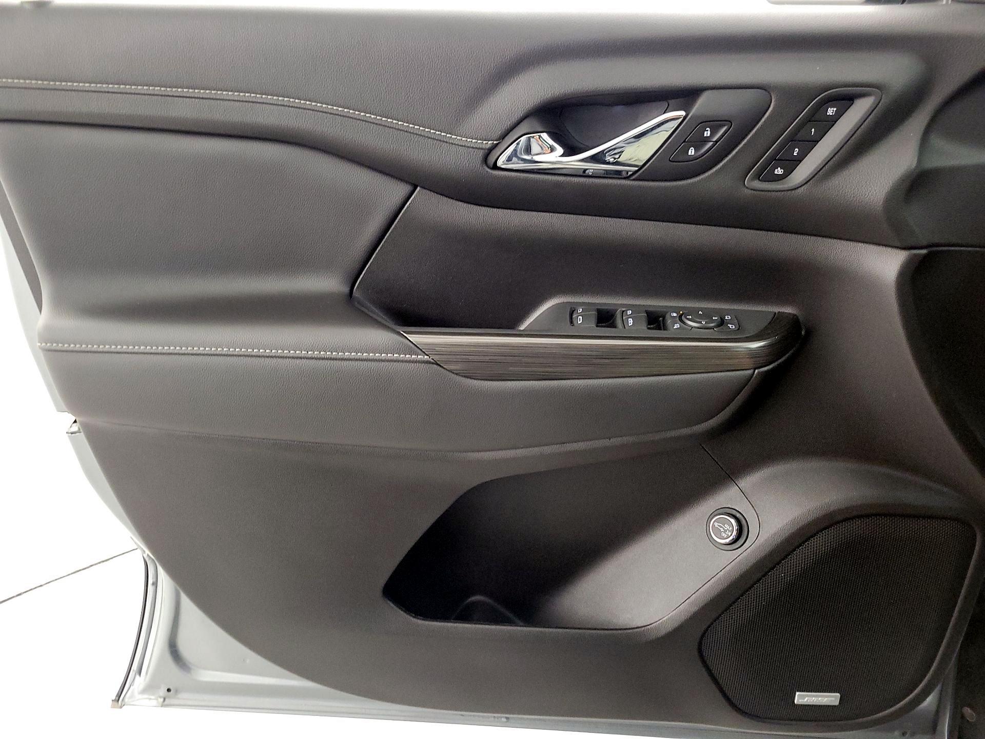 Thumbnail: 2023 GMC Acadia - 12