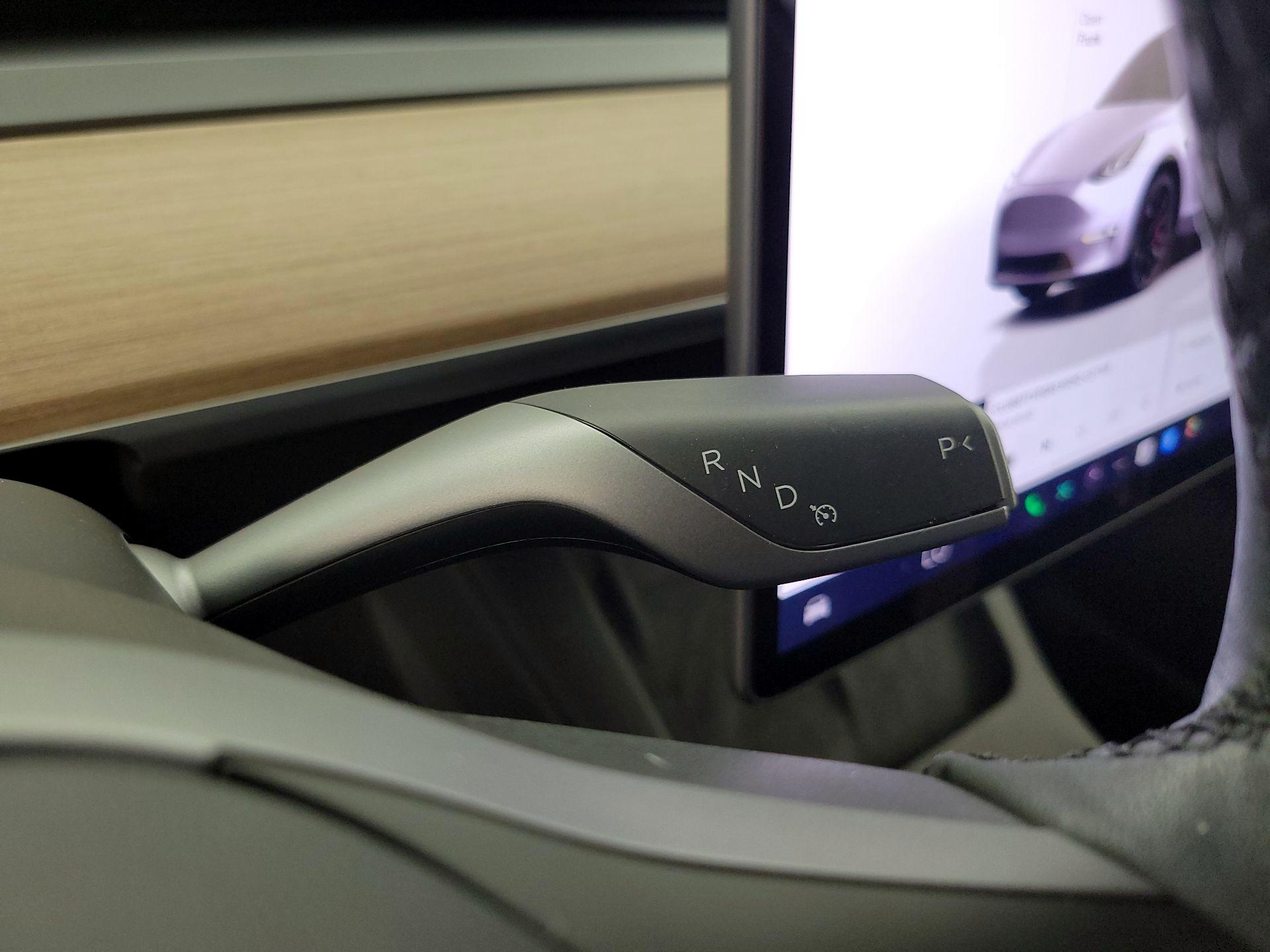 Thumbnail: 2022 Tesla Model Y - 17