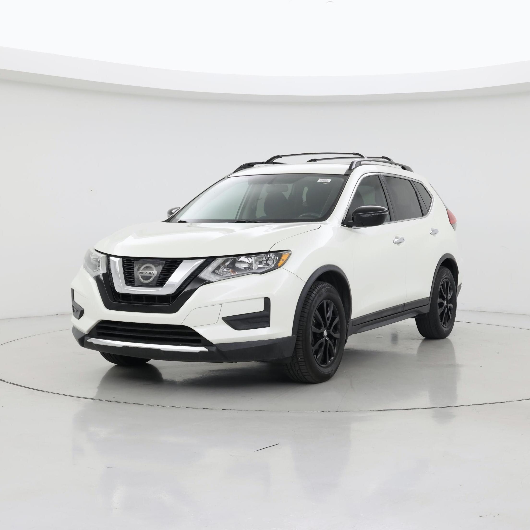 Thumbnail: 2017 Nissan Rogue - 4