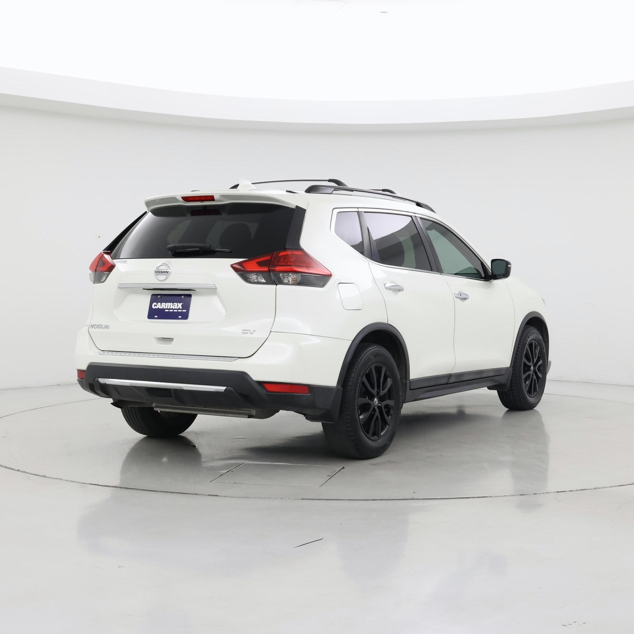 Thumbnail: 2017 Nissan Rogue - 8