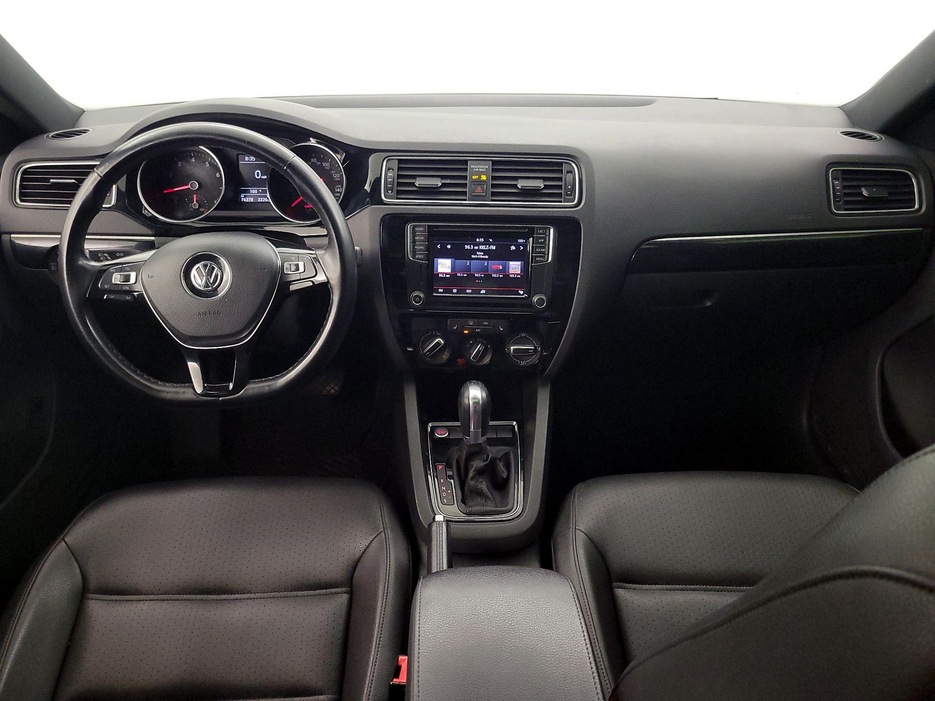 Thumbnail: 2018 Volkswagen Jetta - 9
