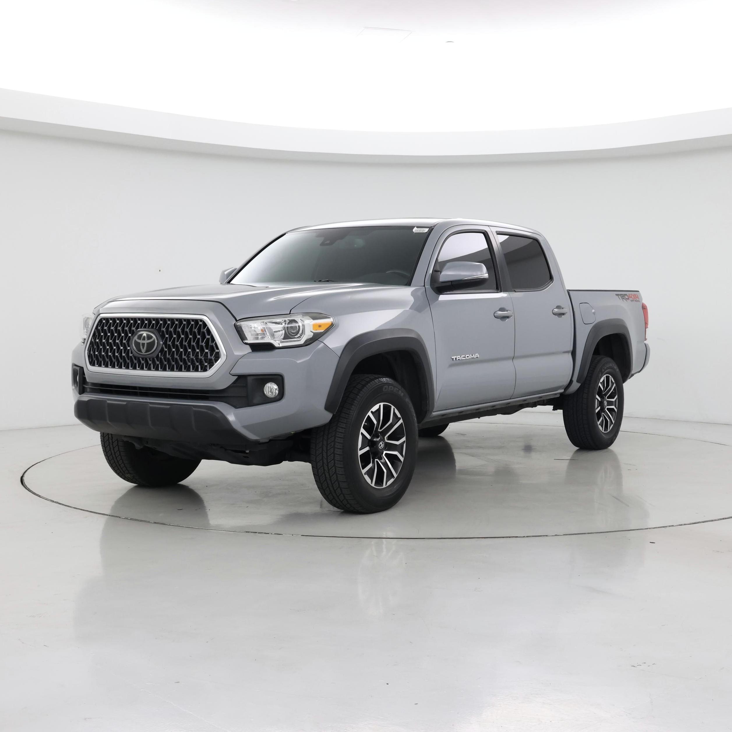 Thumbnail: 2019 Toyota Tacoma - 4