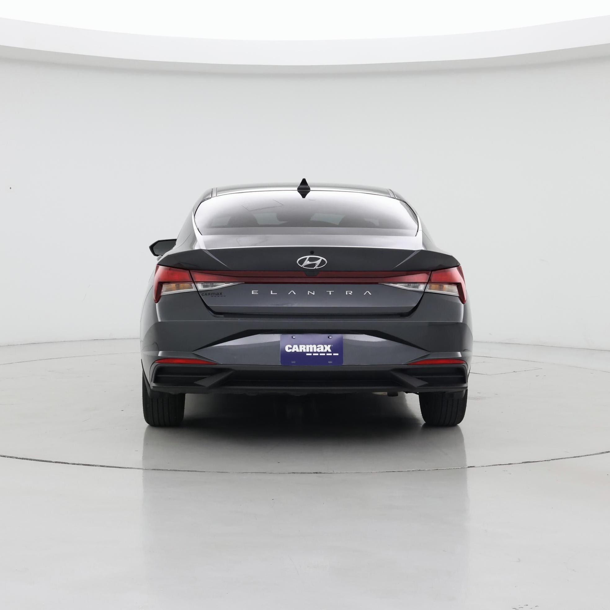 Thumbnail: 2022 Hyundai Elantra - 6