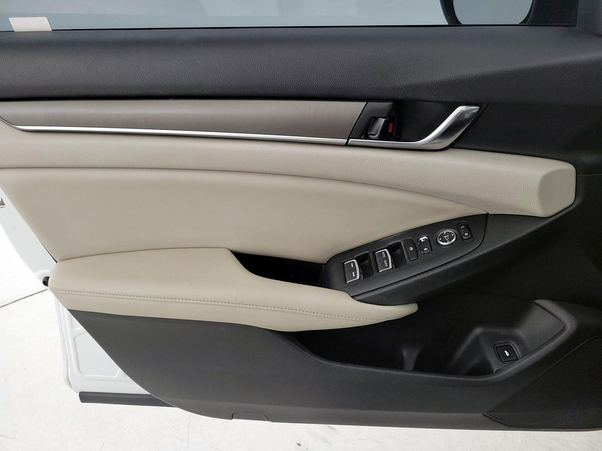 Thumbnail: 2020 Honda Accord - 12
