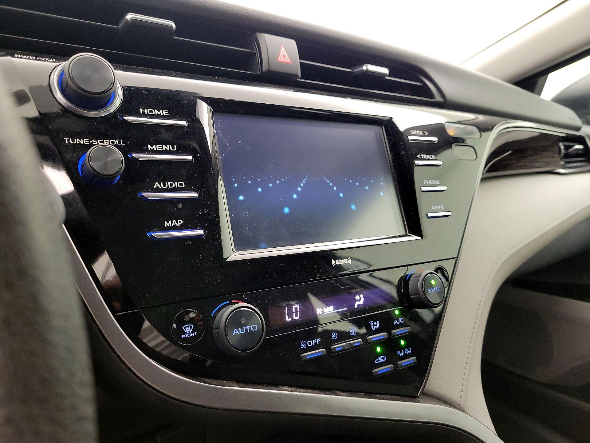 Thumbnail: 2020 Toyota Camry - 15