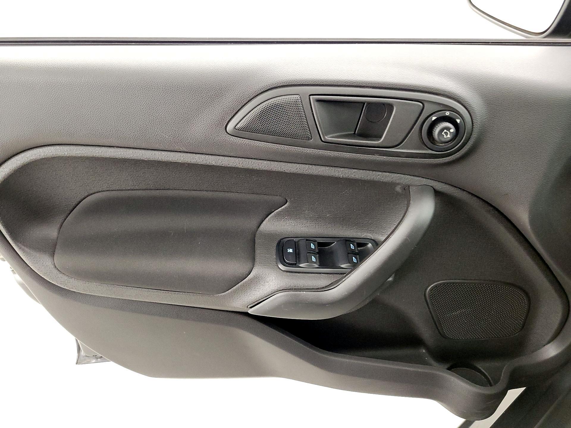 Thumbnail: 2019 Ford Fiesta - 12