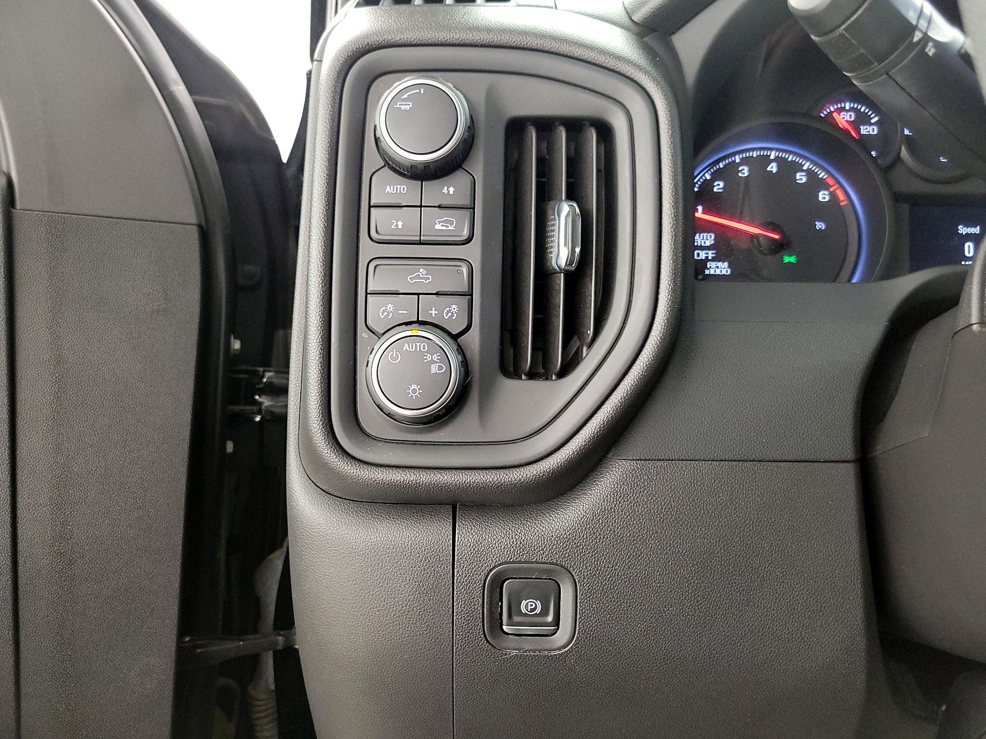 Thumbnail: 2022 Chevrolet Silverado 1500 - 13