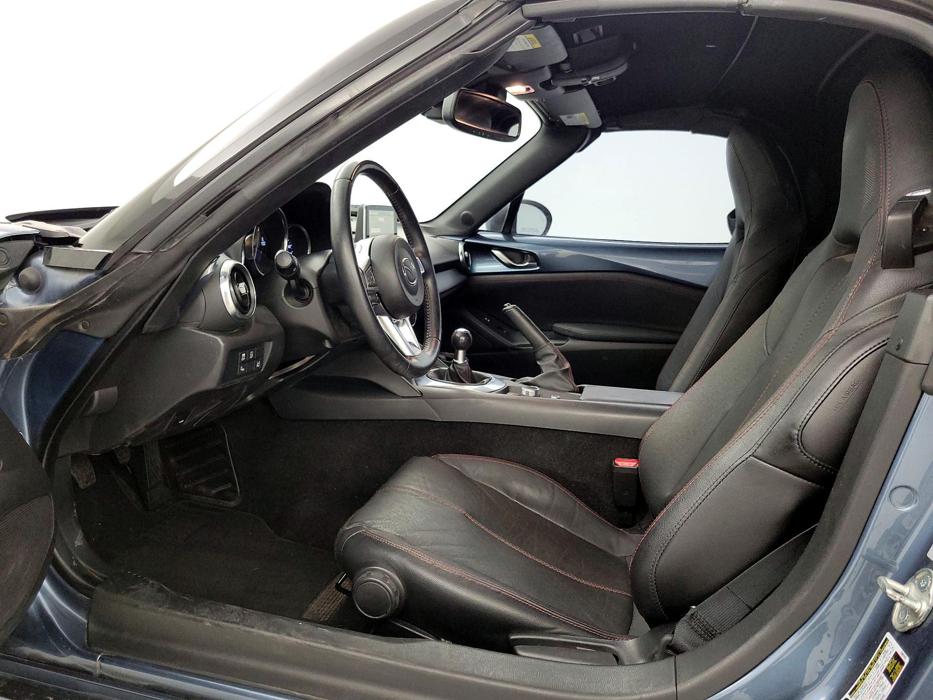 Thumbnail: 2016 Mazda MX-5 Miata - 11