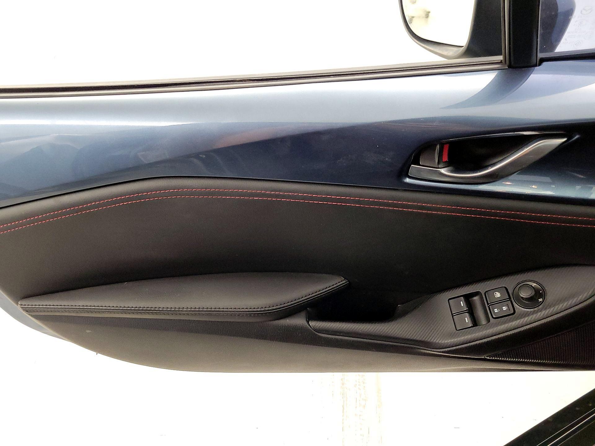 Thumbnail: 2016 Mazda MX-5 Miata - 12