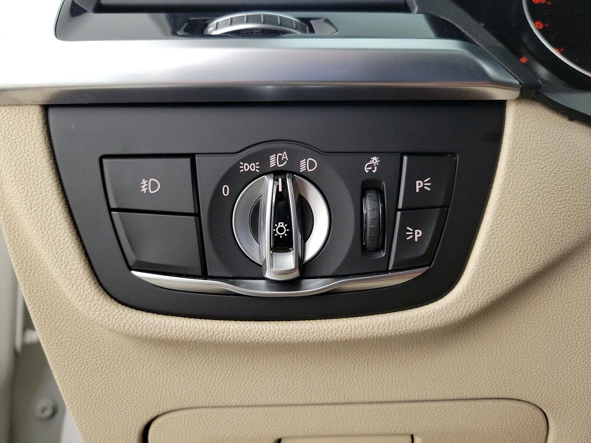Thumbnail: 2021 BMW X3 - 13