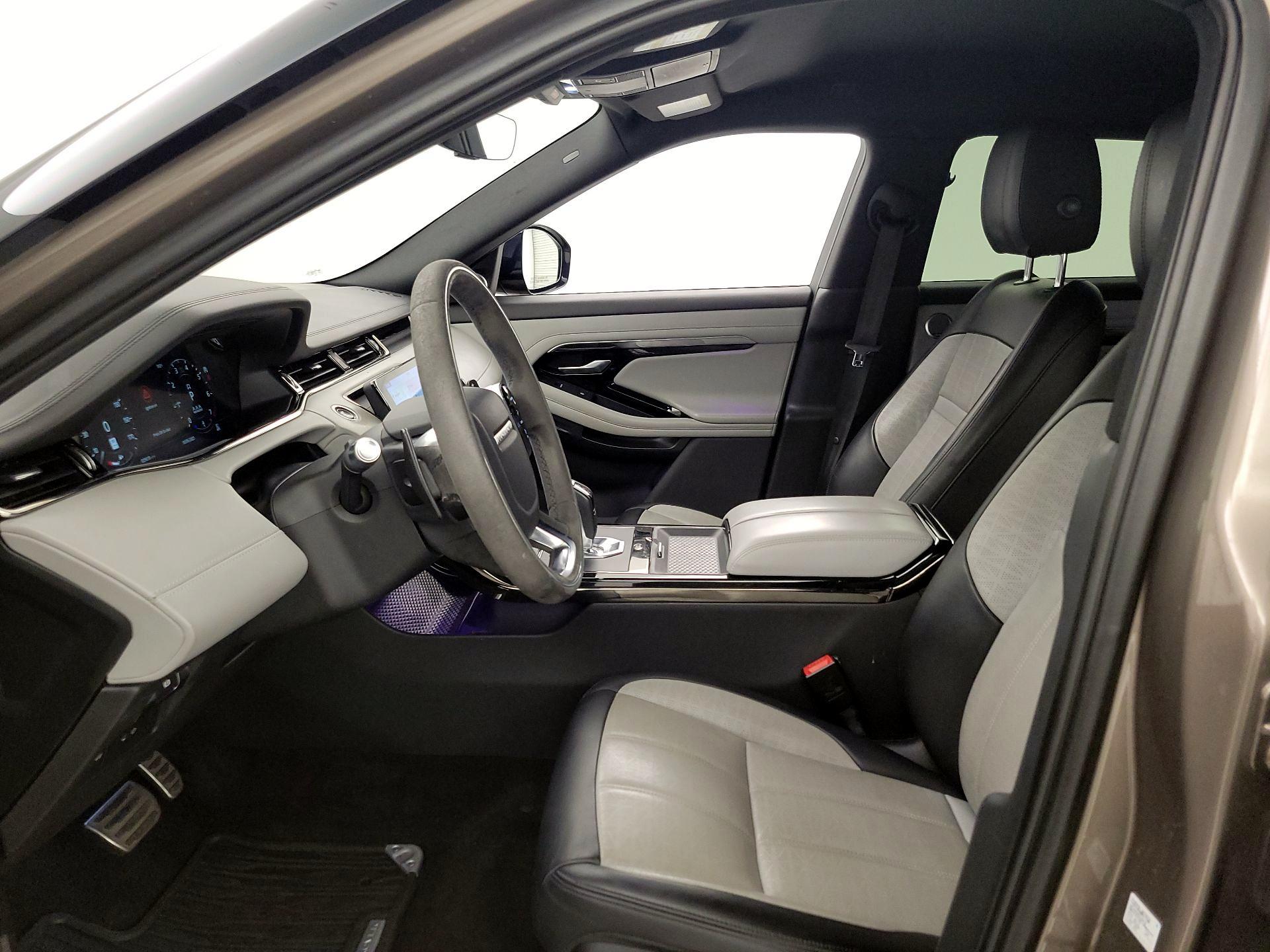 Thumbnail: 2020 Land Rover Range Rover Evoque - 11