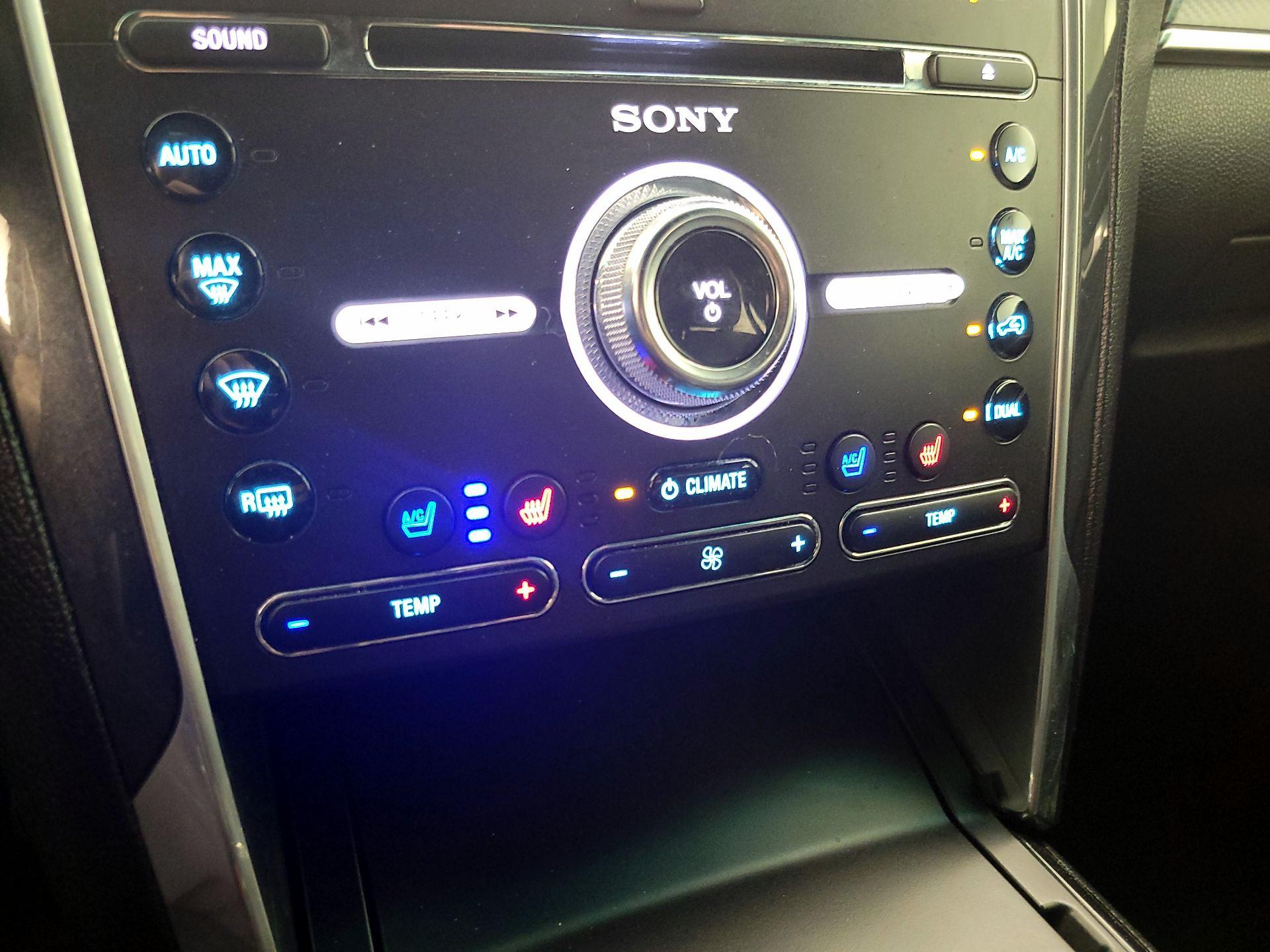 Thumbnail: 2016 Ford Explorer - 16