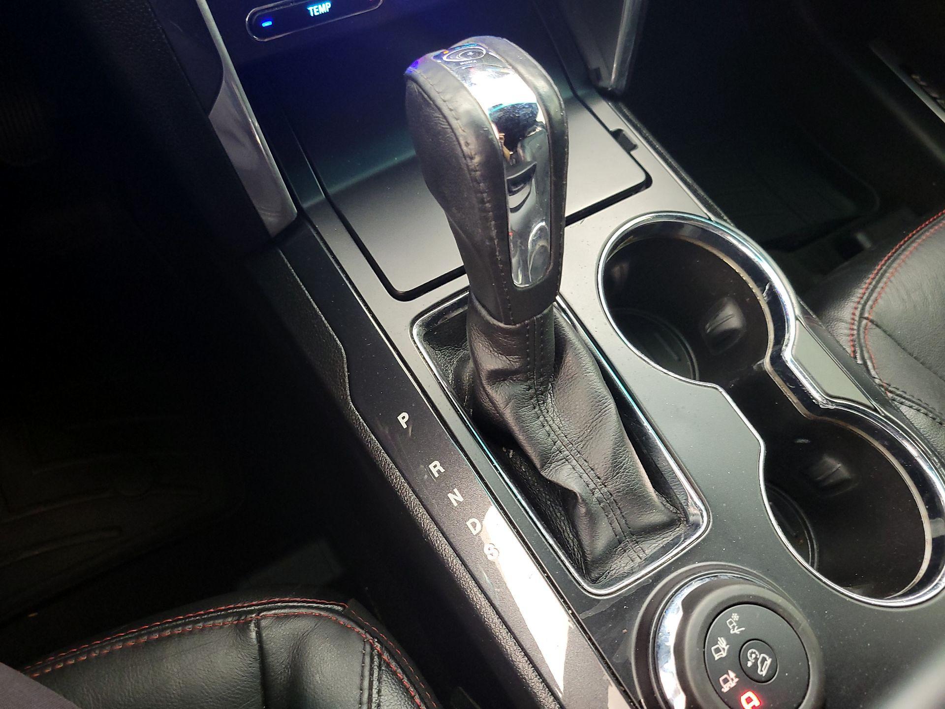 Thumbnail: 2016 Ford Explorer - 17