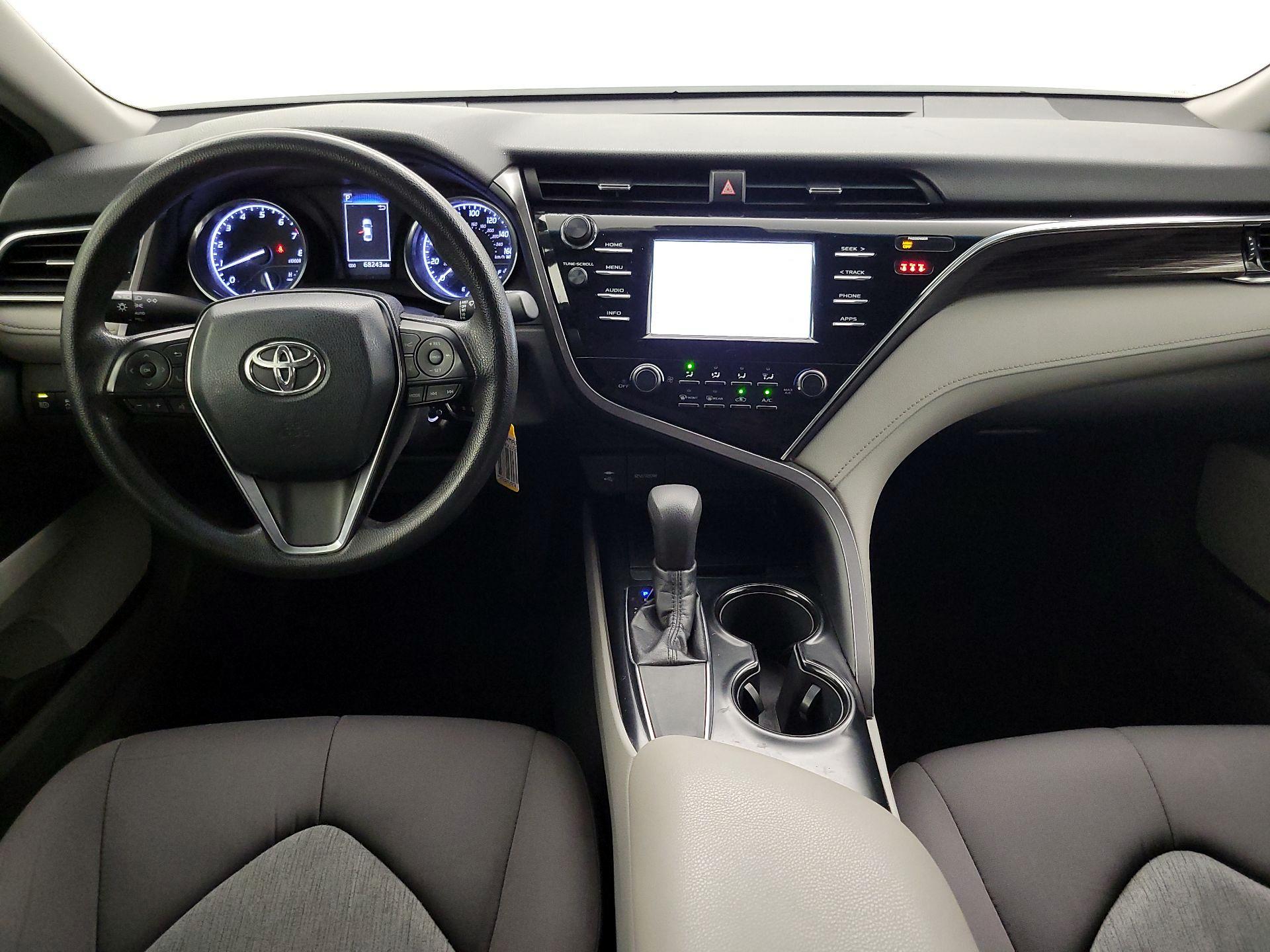 Thumbnail: 2018 Toyota Camry - 9