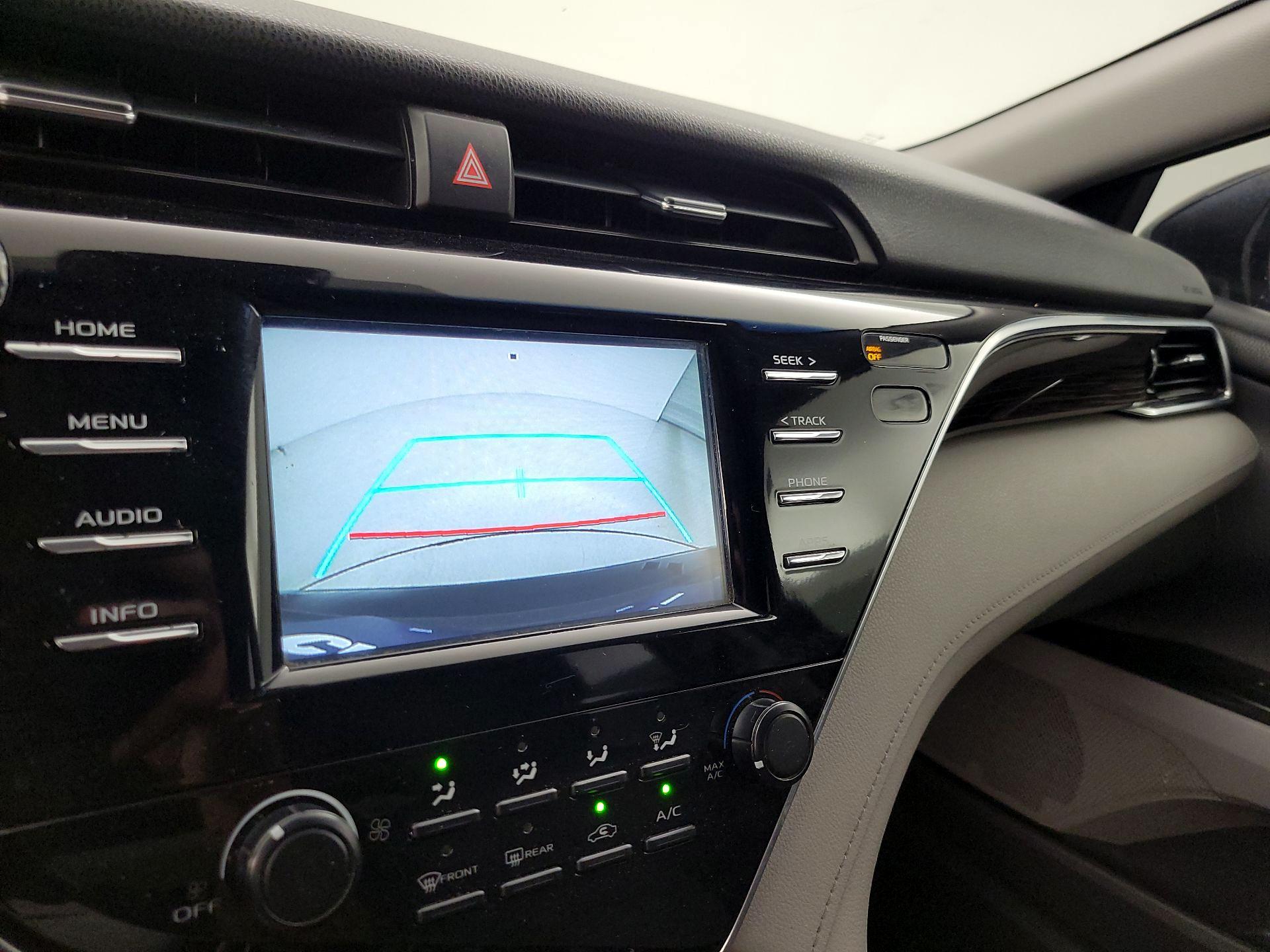 Thumbnail: 2018 Toyota Camry - 14