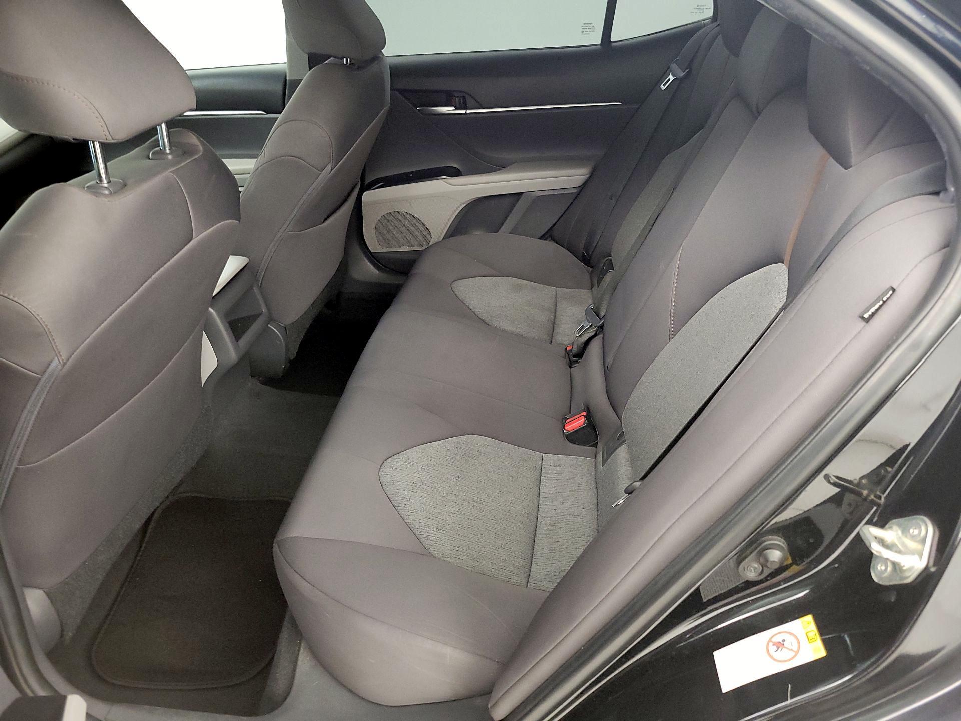Thumbnail: 2018 Toyota Camry - 19