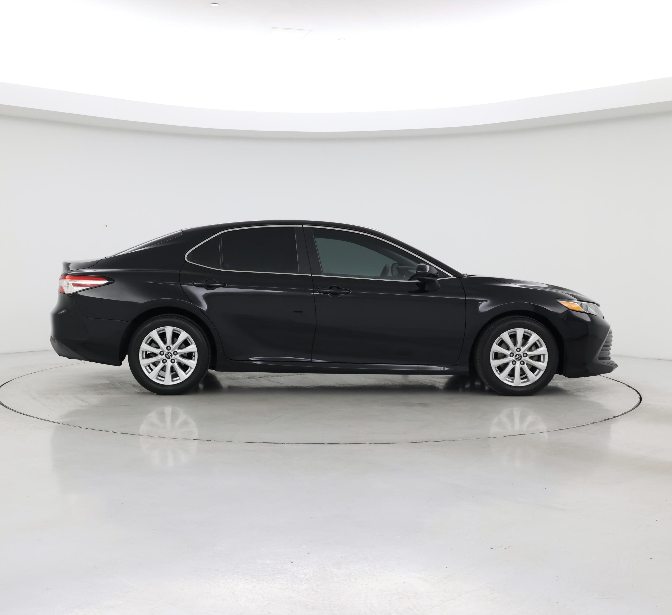 Thumbnail: 2018 Toyota Camry - 7