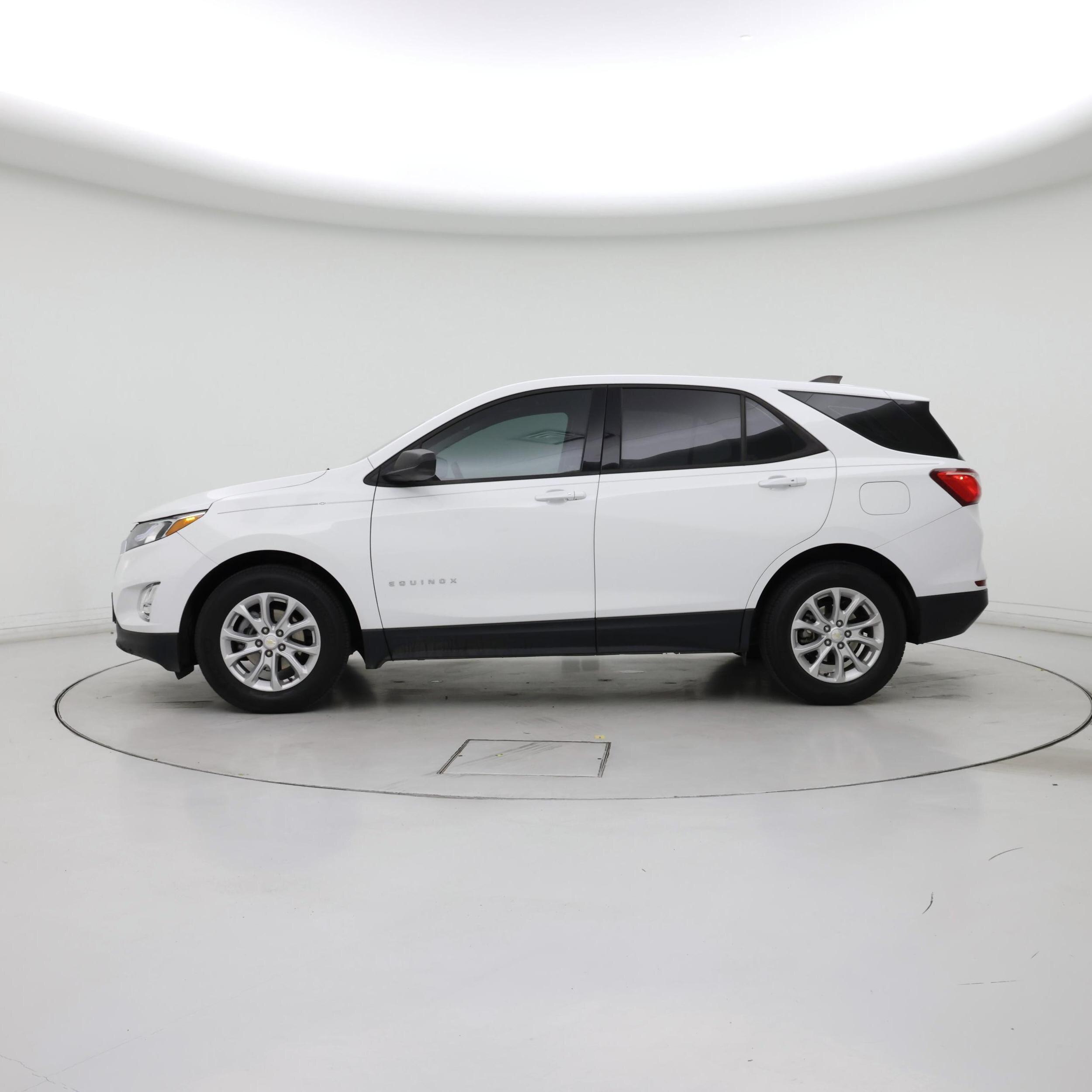 Thumbnail: 2019 Chevrolet Equinox - 3