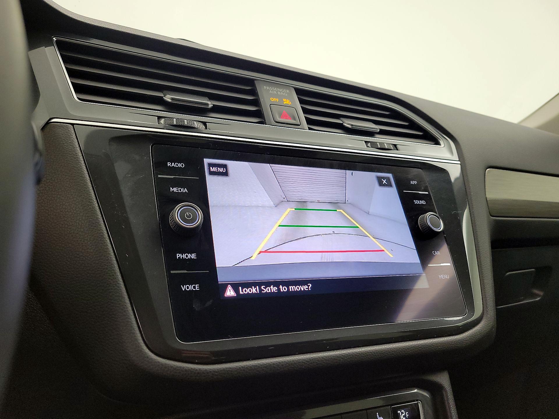 Thumbnail: 2020 Volkswagen Tiguan - 14