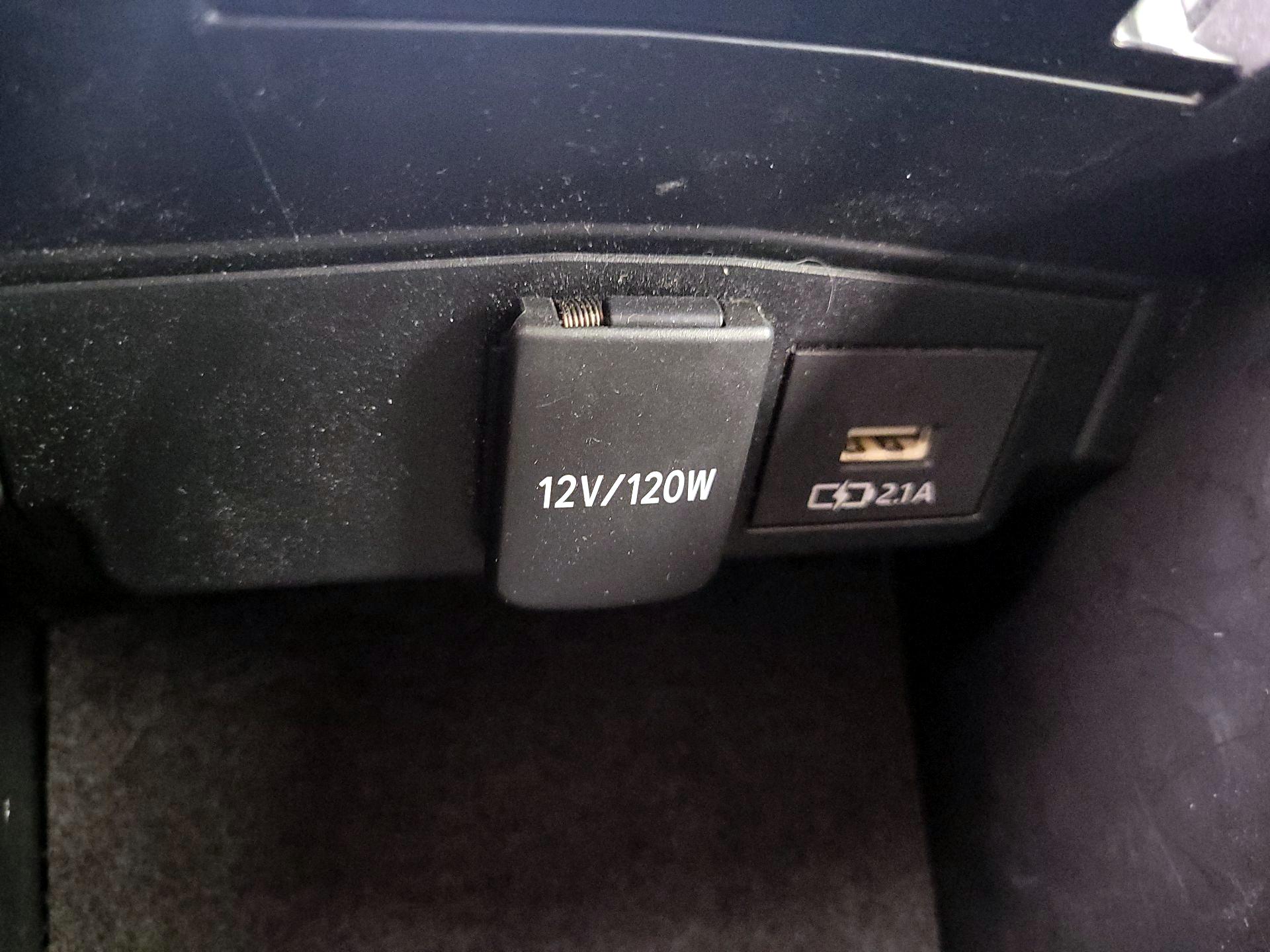 Thumbnail: 2021 Toyota Corolla - 18