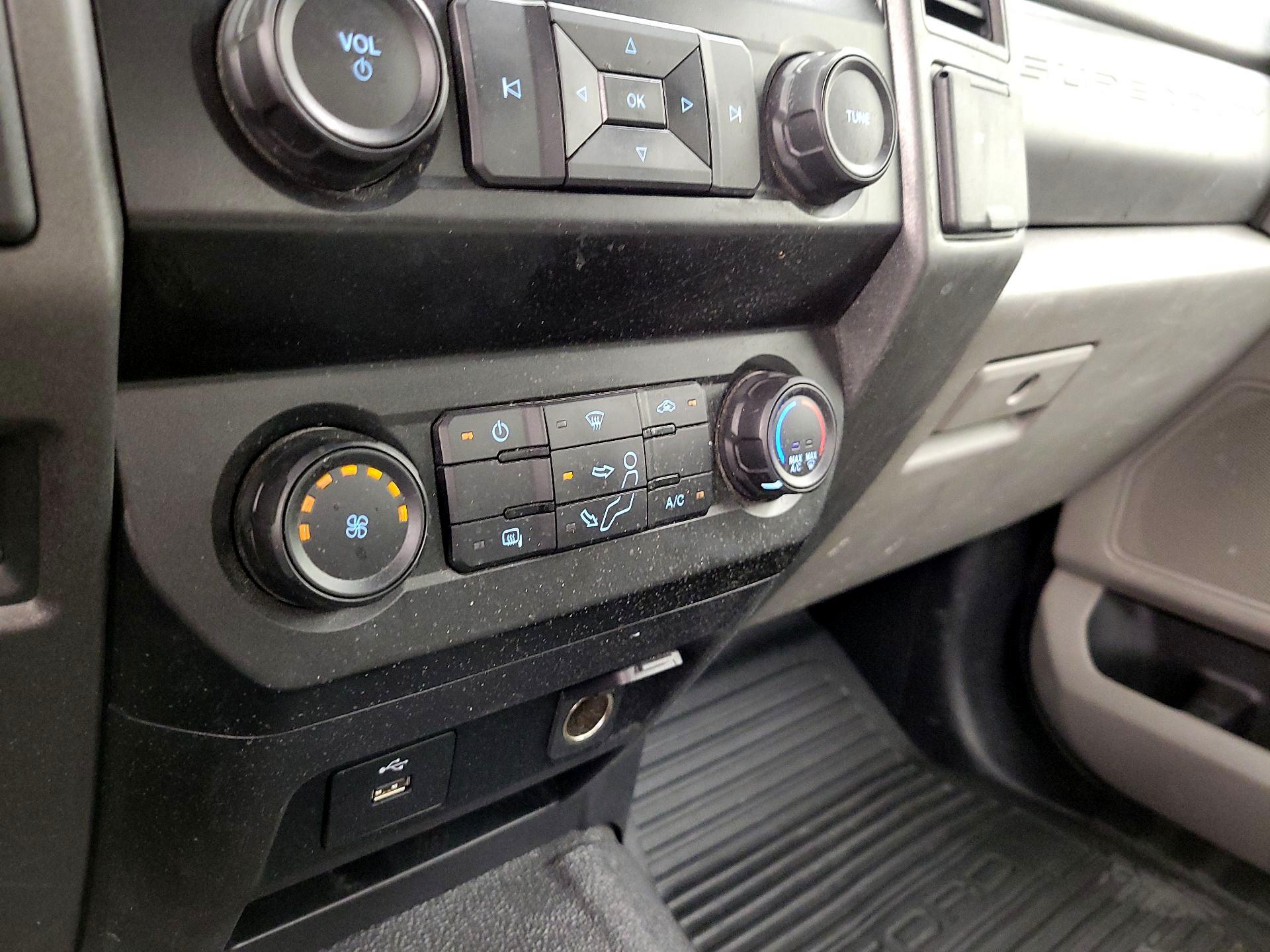 Thumbnail: 2020 Ford F-250 - 16
