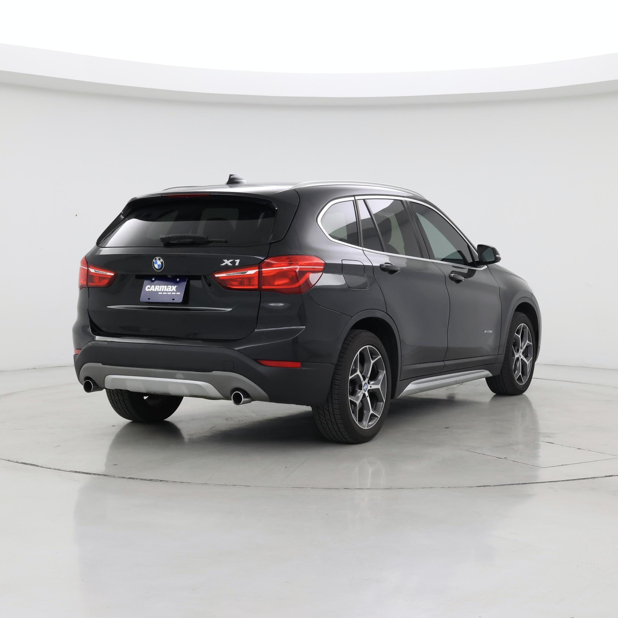 Thumbnail: 2018 BMW X1 - 8
