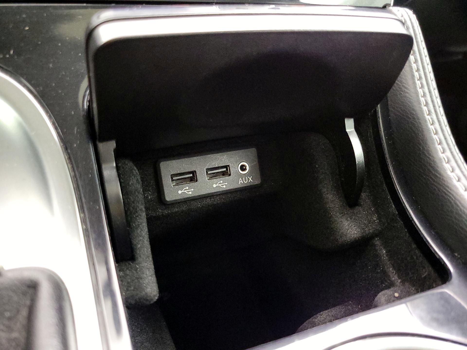 Thumbnail: 2016 Nissan Maxima - 19