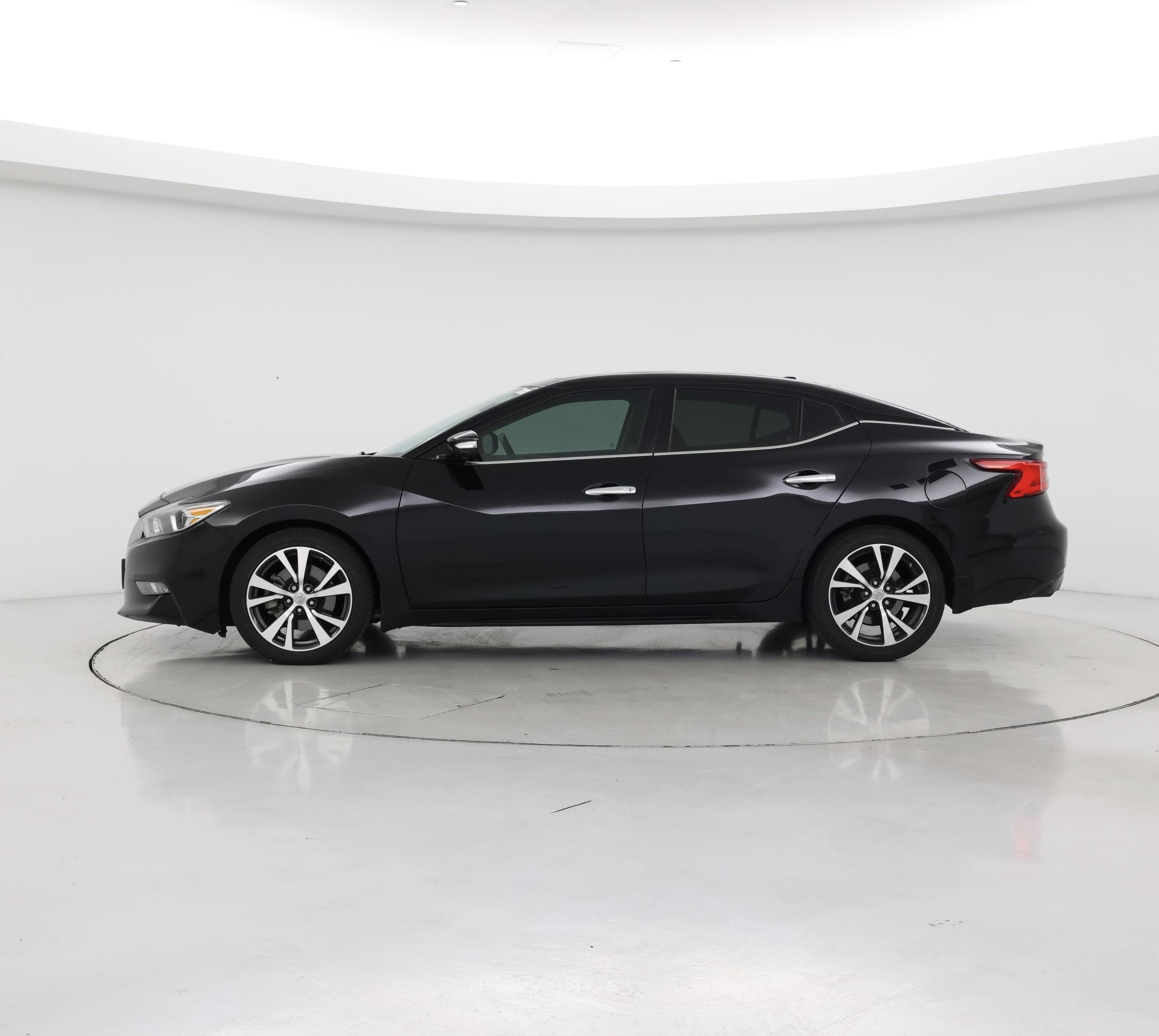 Thumbnail: 2016 Nissan Maxima - 3