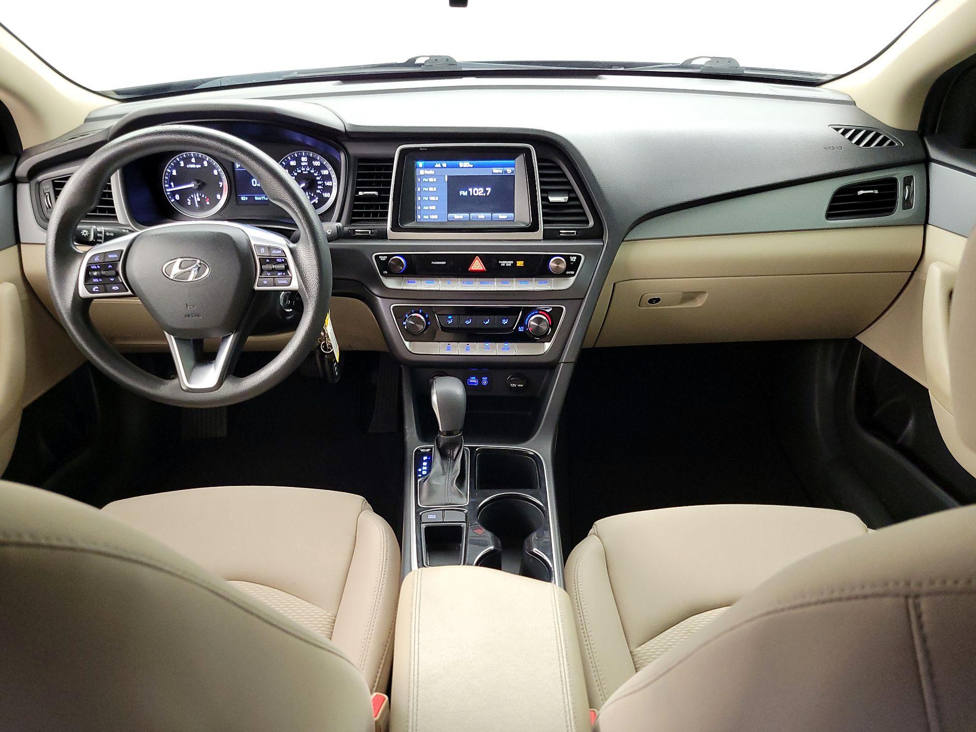 Thumbnail: 2019 Hyundai Sonata - 9