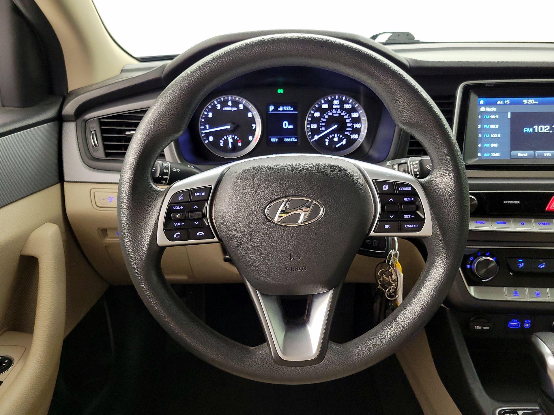 Thumbnail: 2019 Hyundai Sonata - 10