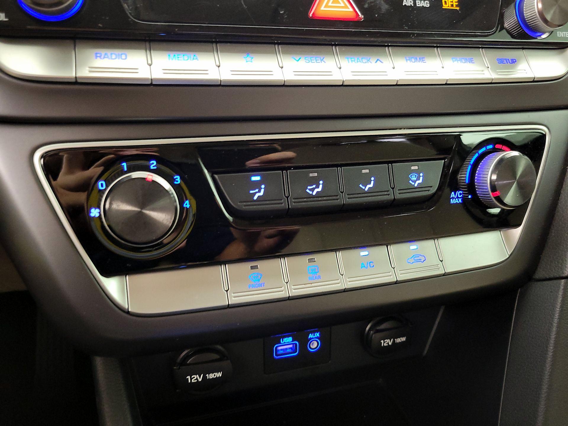 Thumbnail: 2019 Hyundai Sonata - 16