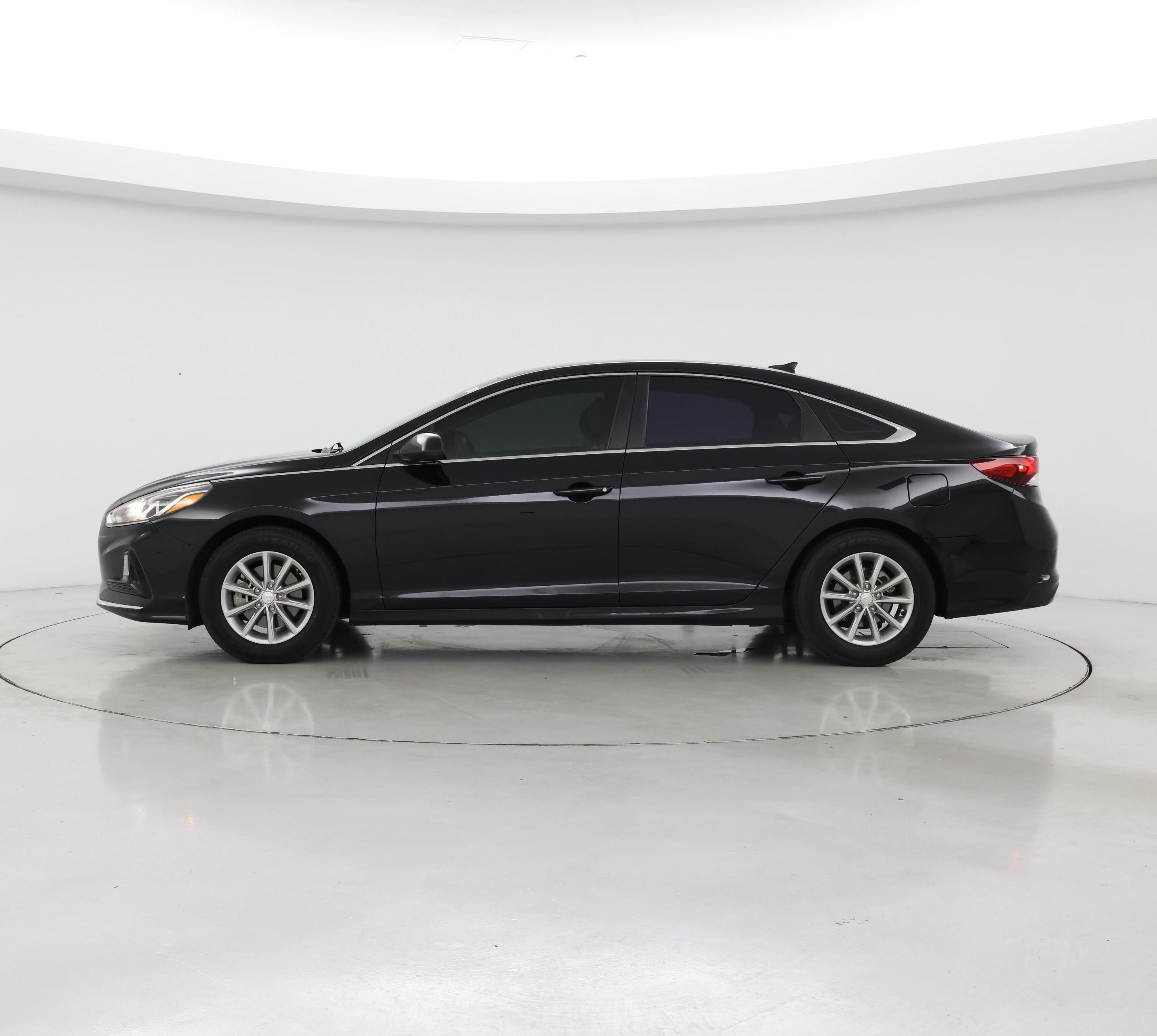 Thumbnail: 2019 Hyundai Sonata - 3