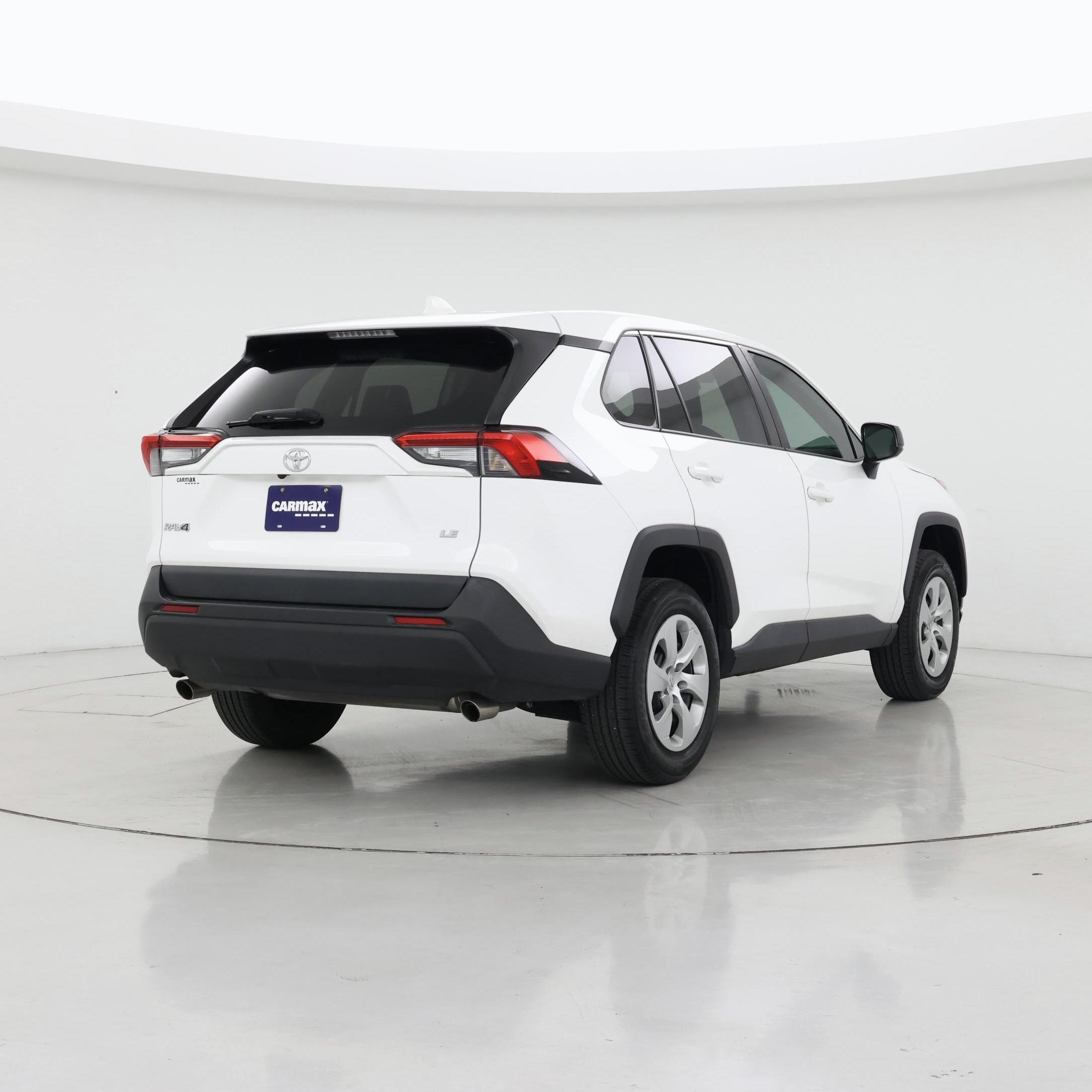 Thumbnail: 2022 Toyota RAV4 - 8