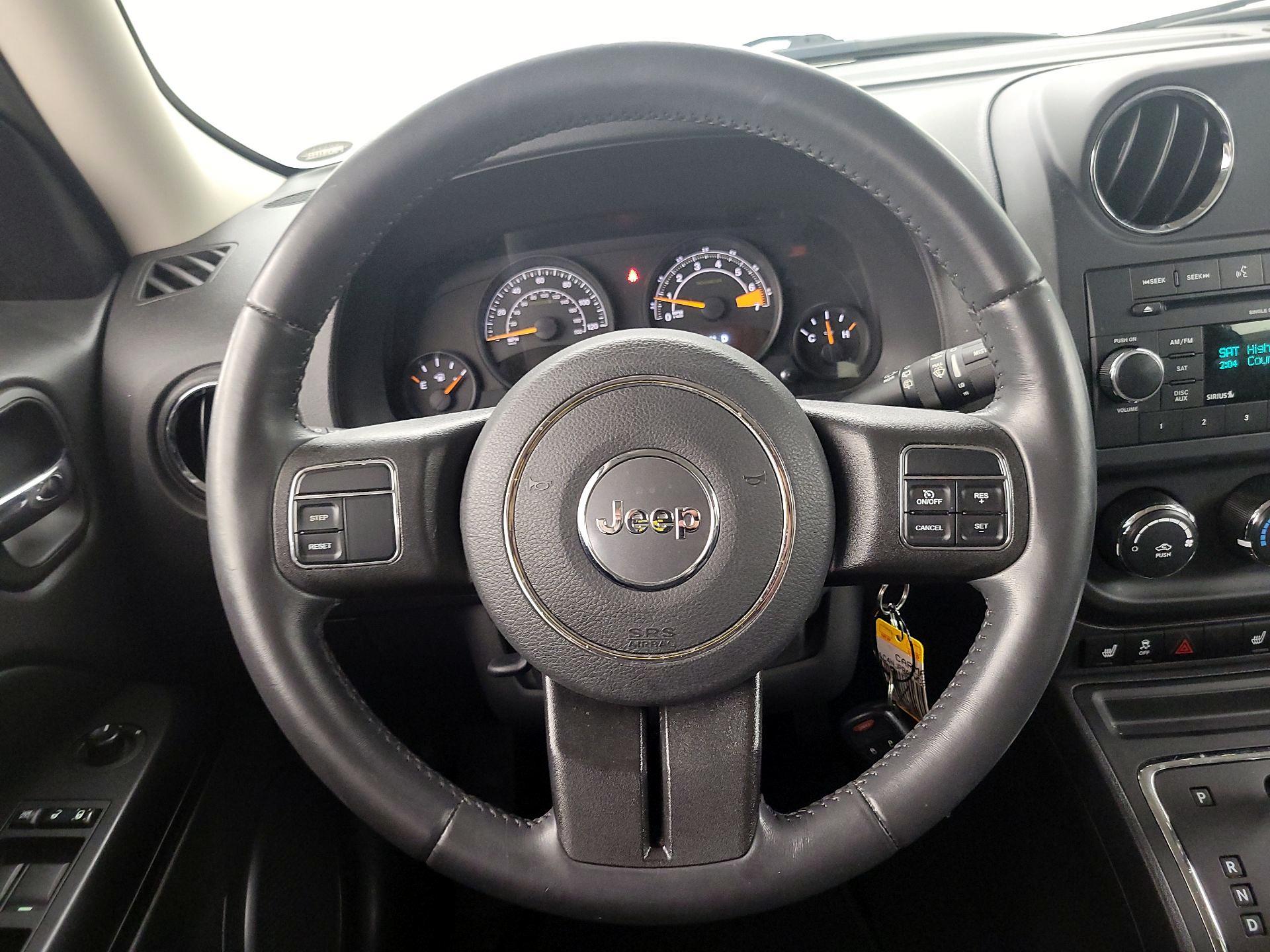 Thumbnail: 2017 Jeep Patriot - 10