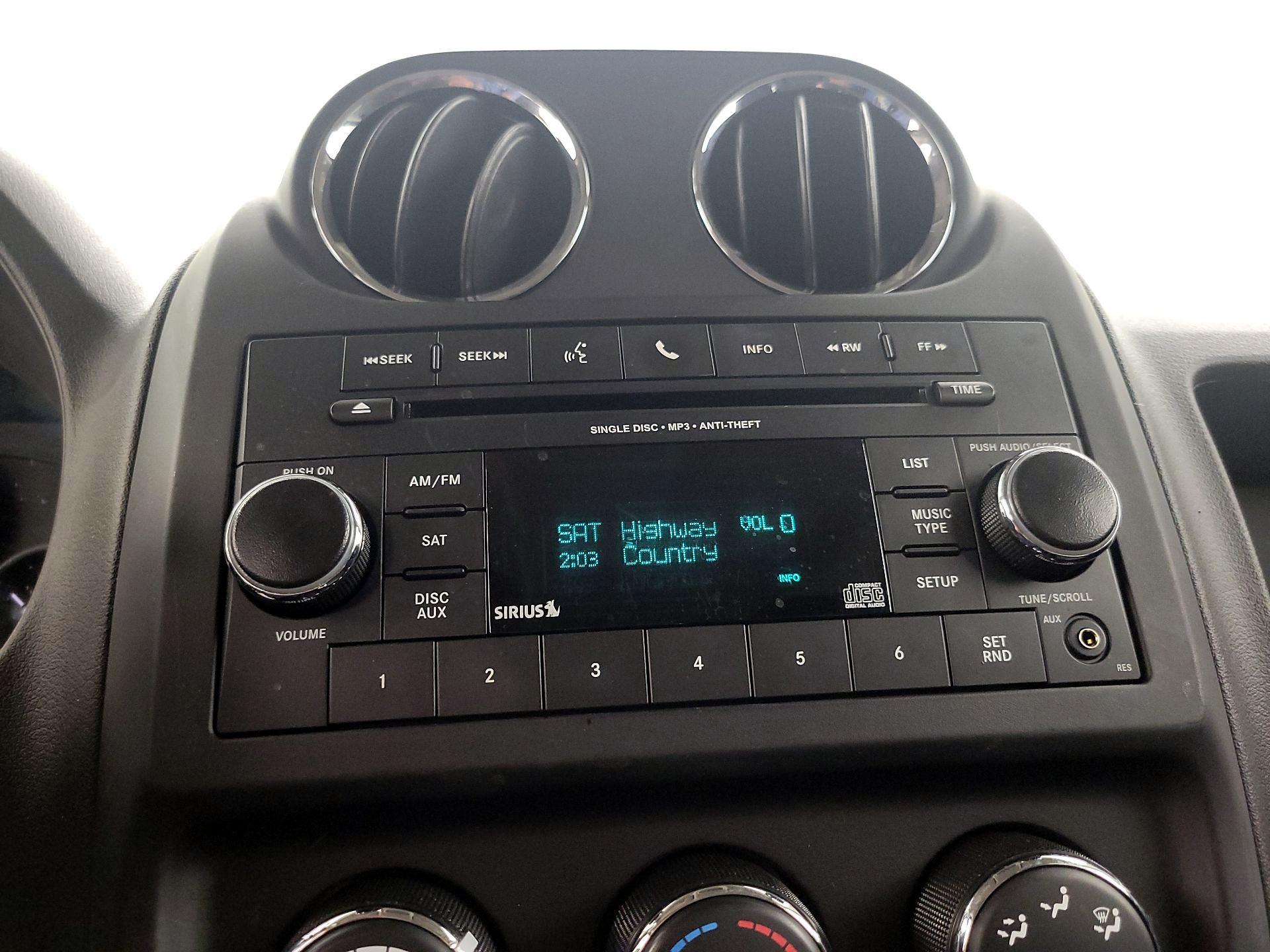 Thumbnail: 2017 Jeep Patriot - 13