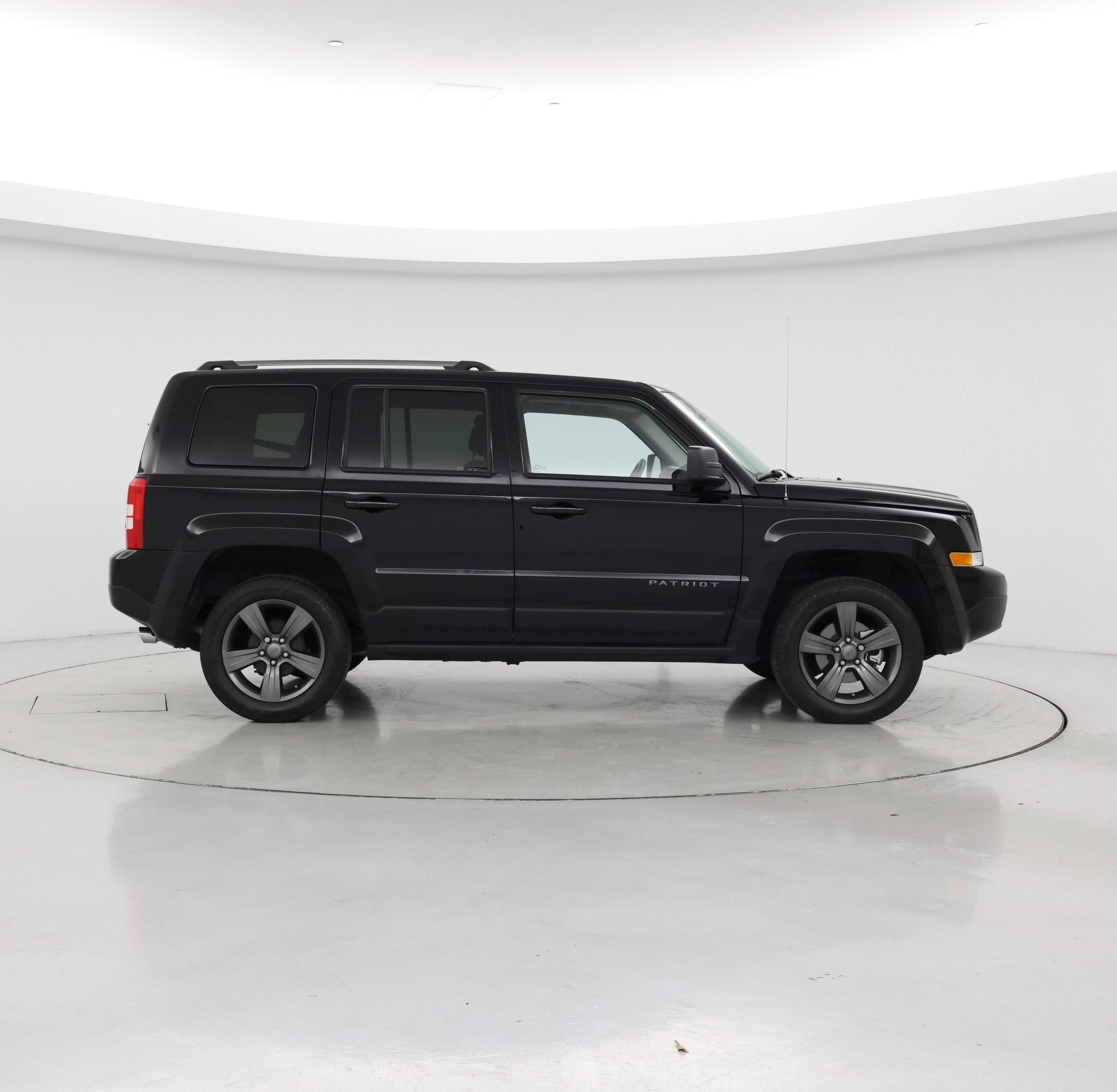 Thumbnail: 2017 Jeep Patriot - 7