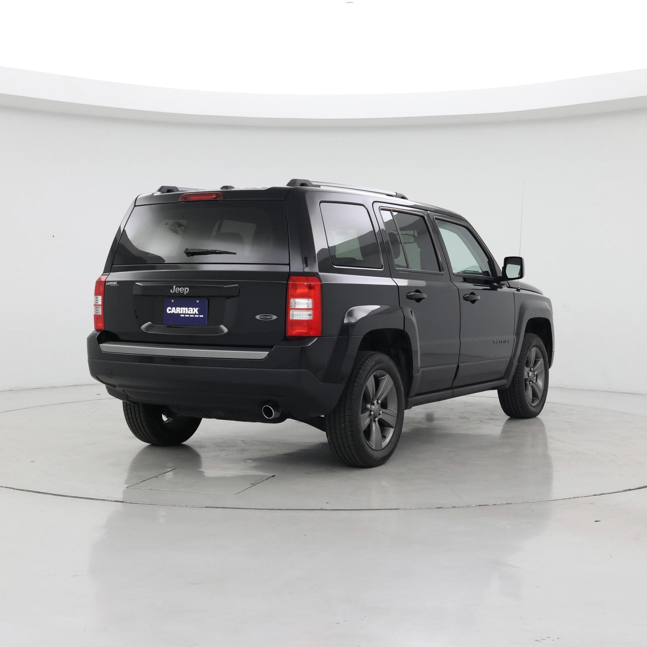 Thumbnail: 2017 Jeep Patriot - 8