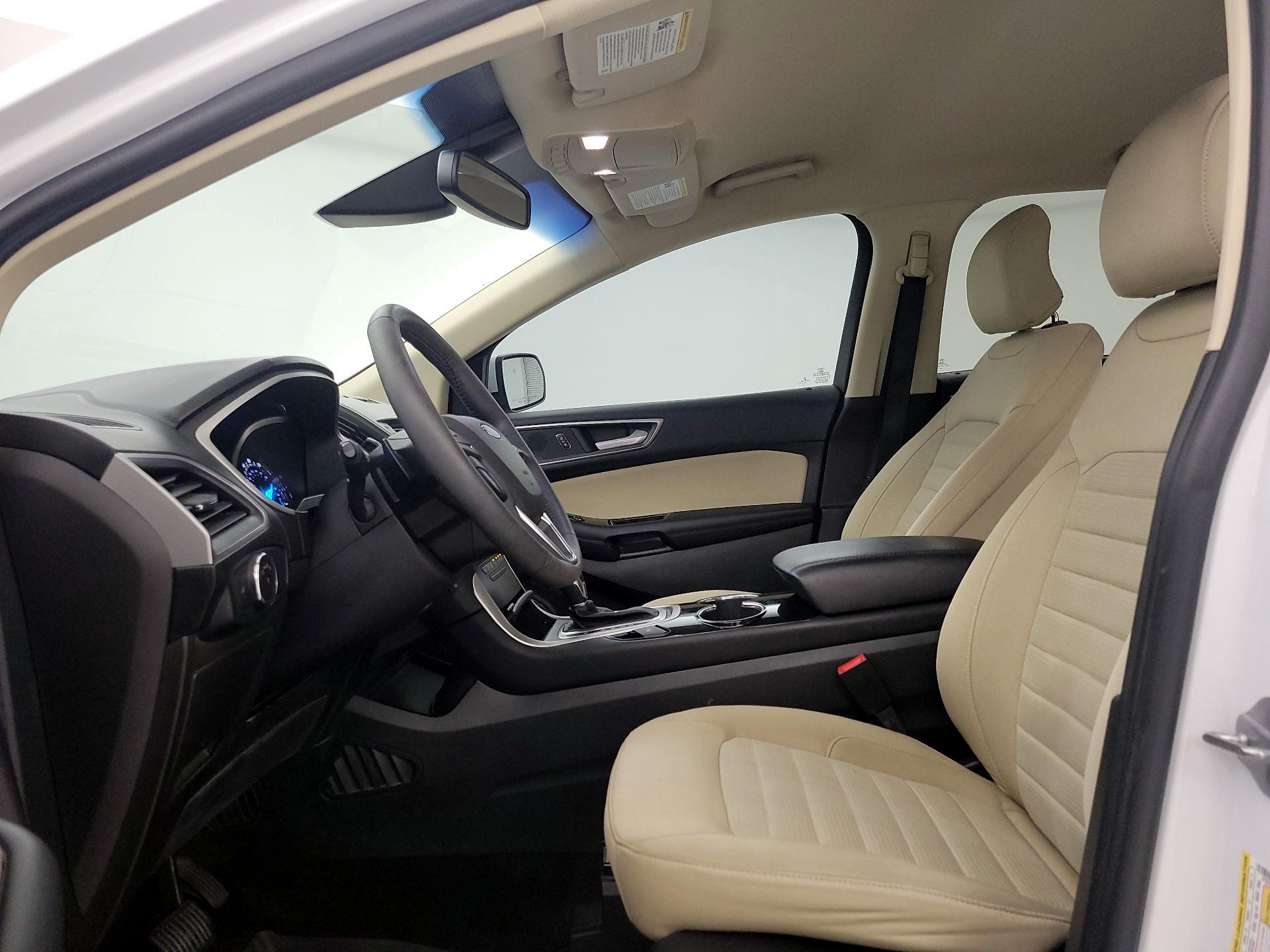 Thumbnail: 2018 Ford Edge - 11