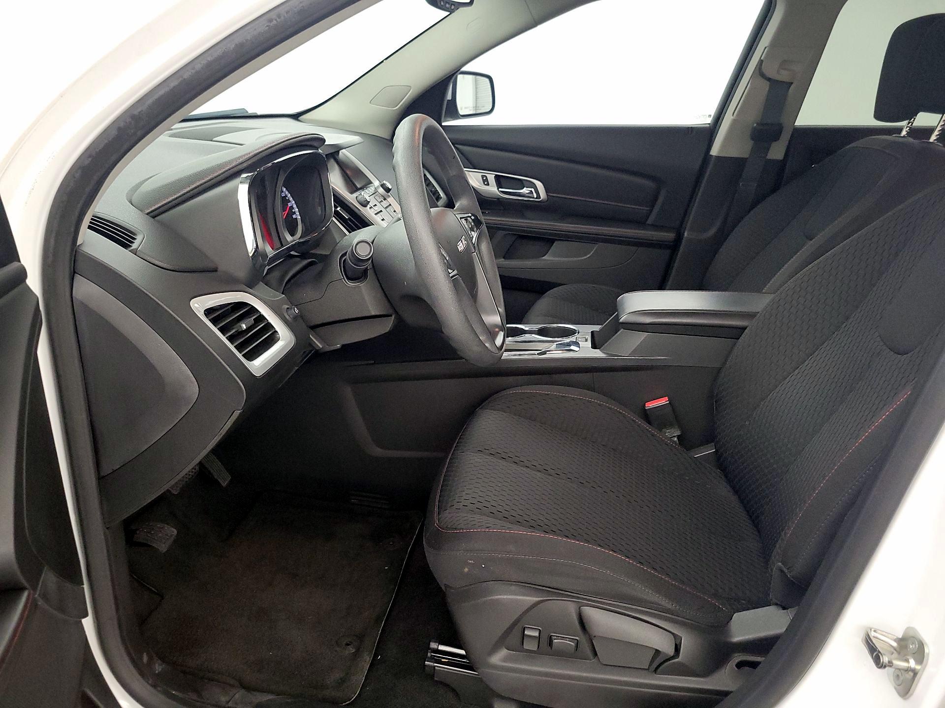 Thumbnail: 2015 GMC Terrain - 11