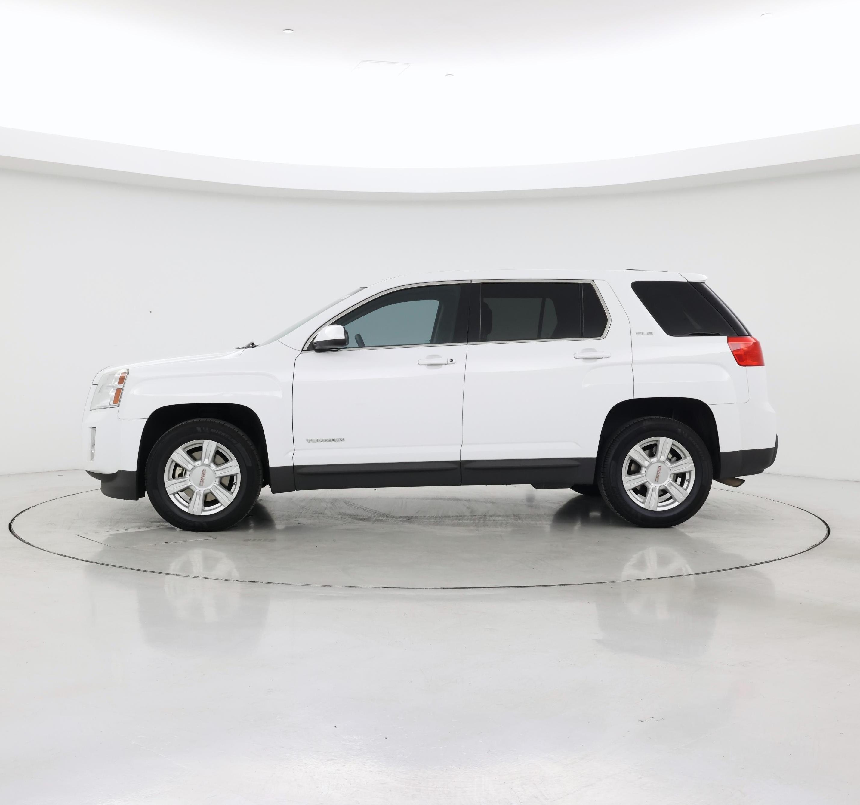 Thumbnail: 2015 GMC Terrain - 3
