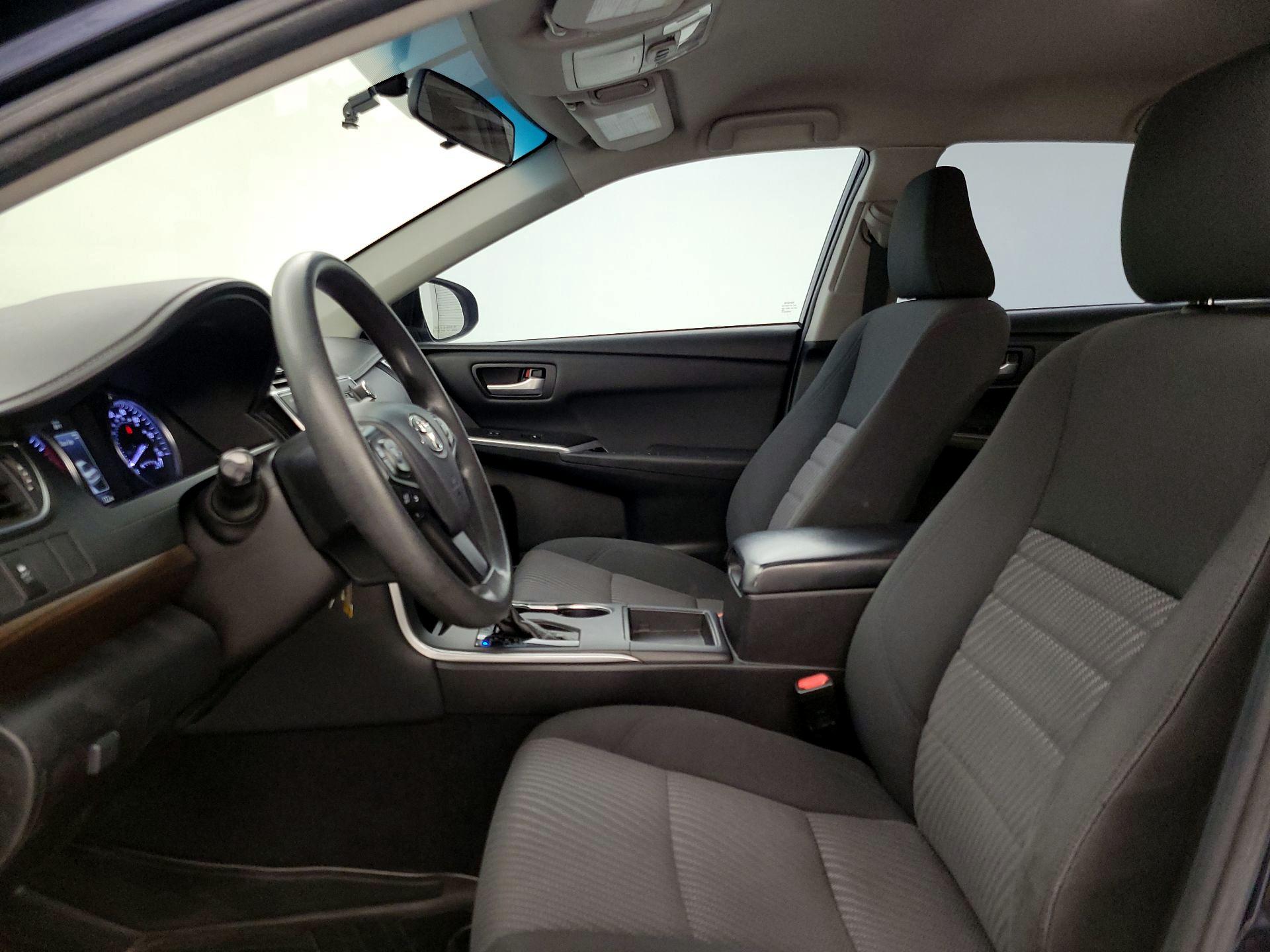 Thumbnail: 2017 Toyota Camry - 11