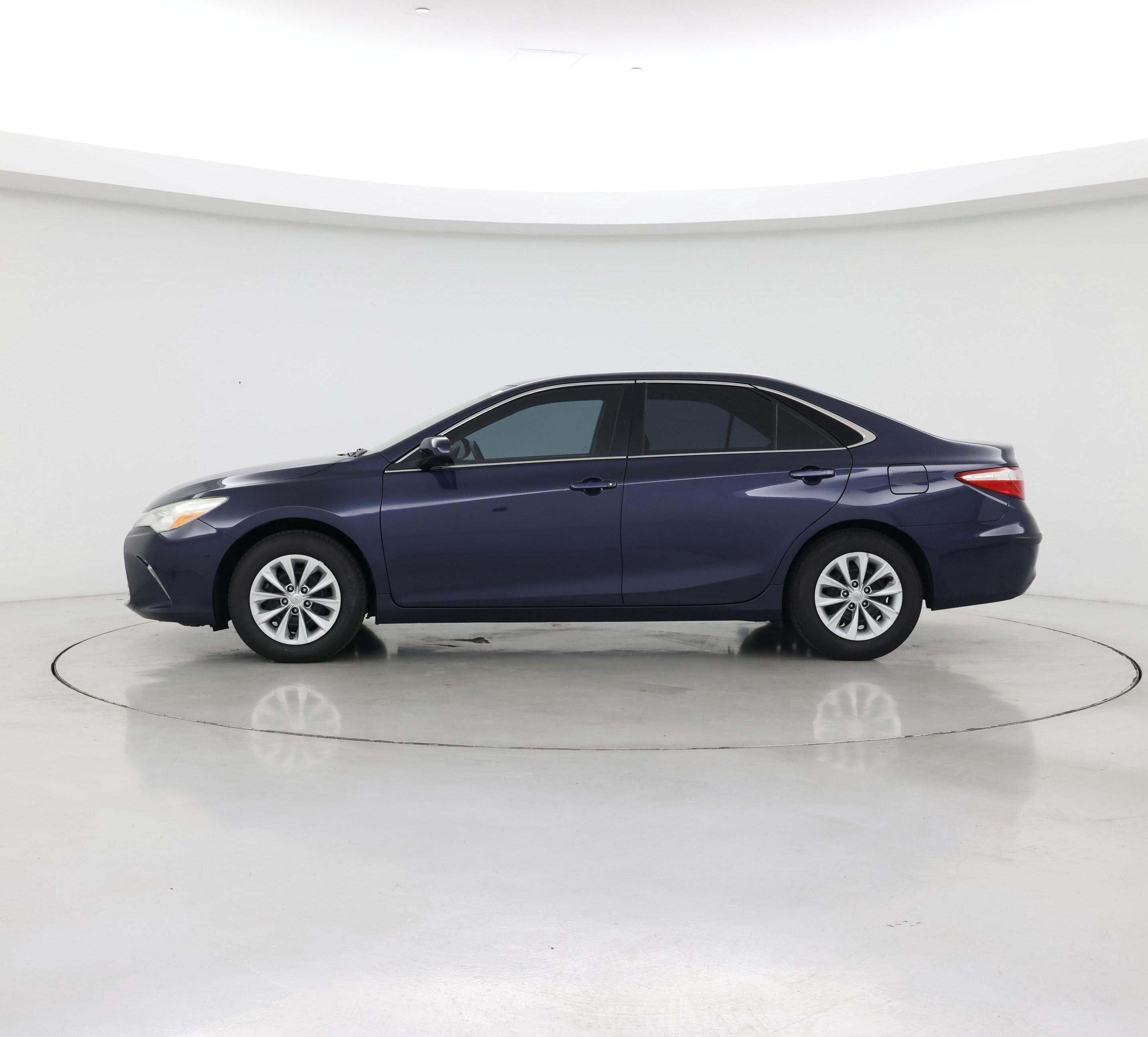 Thumbnail: 2017 Toyota Camry - 3