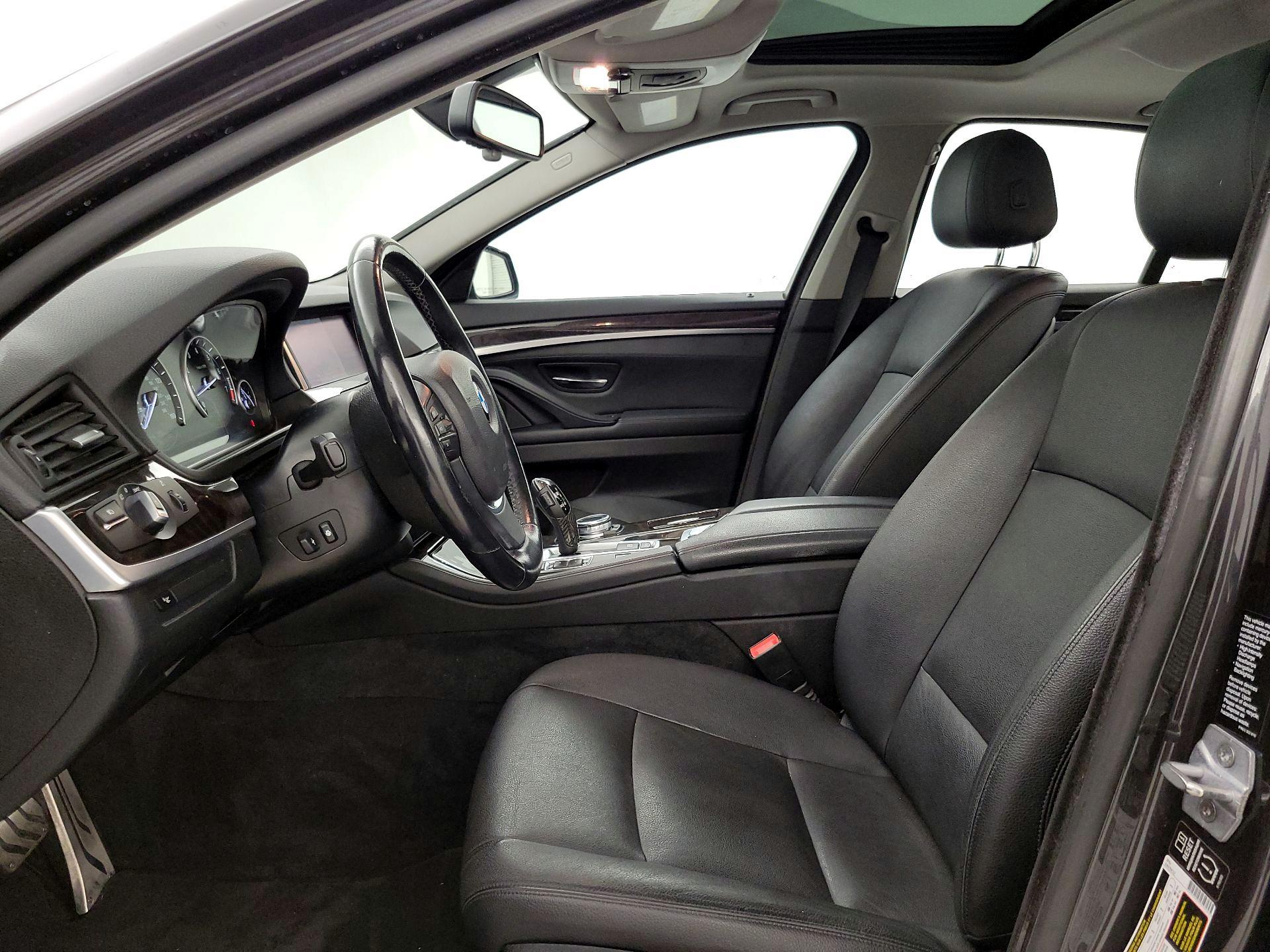 Thumbnail: 2015 BMW 5 Series - 11