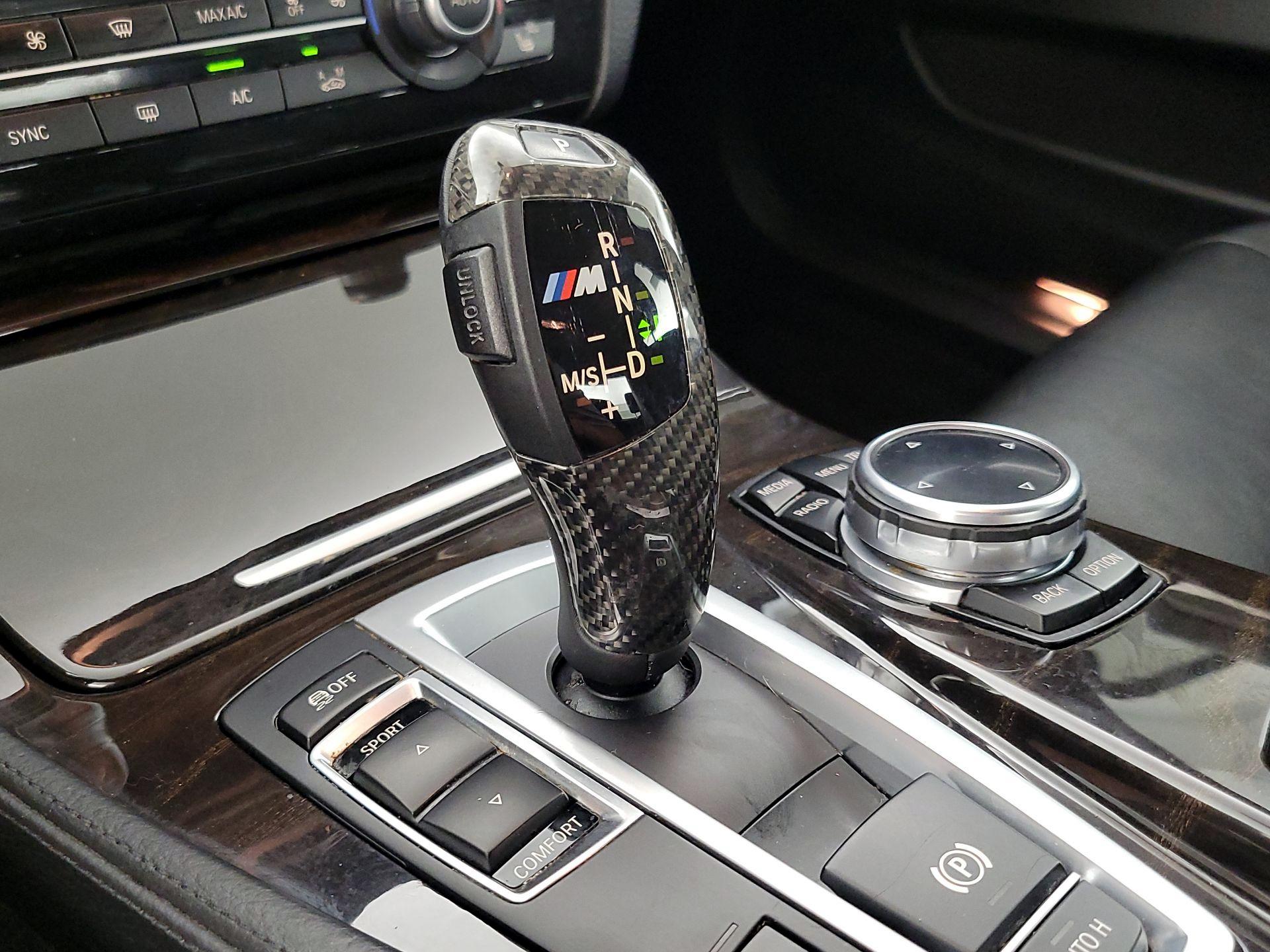Thumbnail: 2015 BMW 5 Series - 18