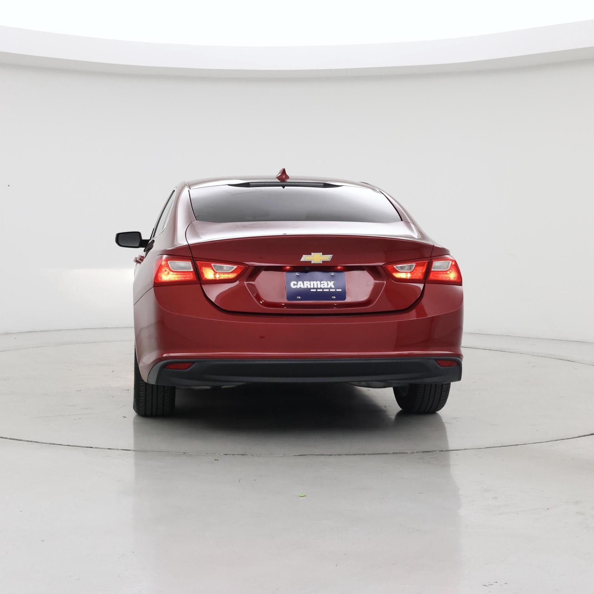 Thumbnail: 2017 Chevrolet Malibu - 6
